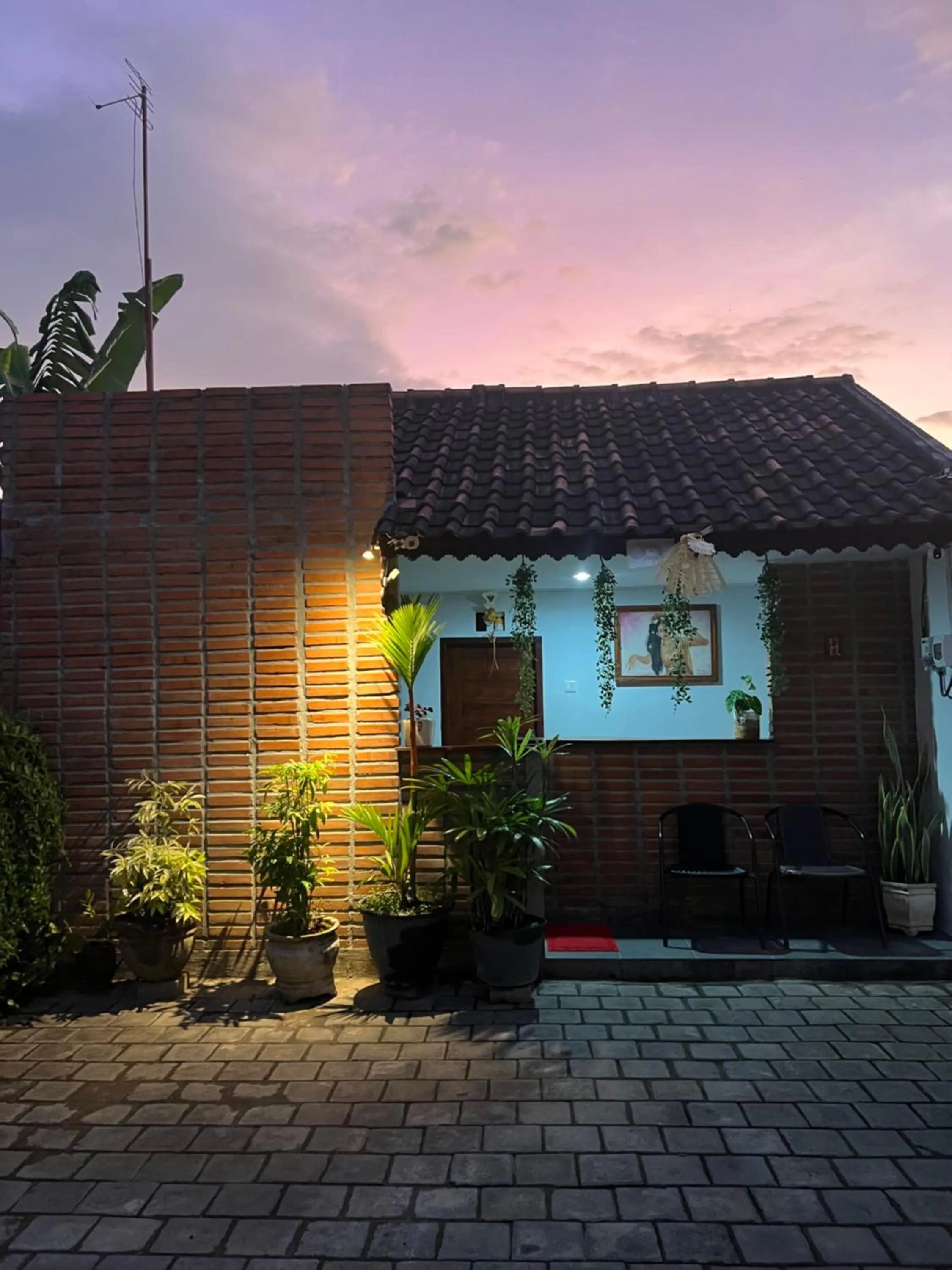 ADIKARA TROPICAL GARDEN