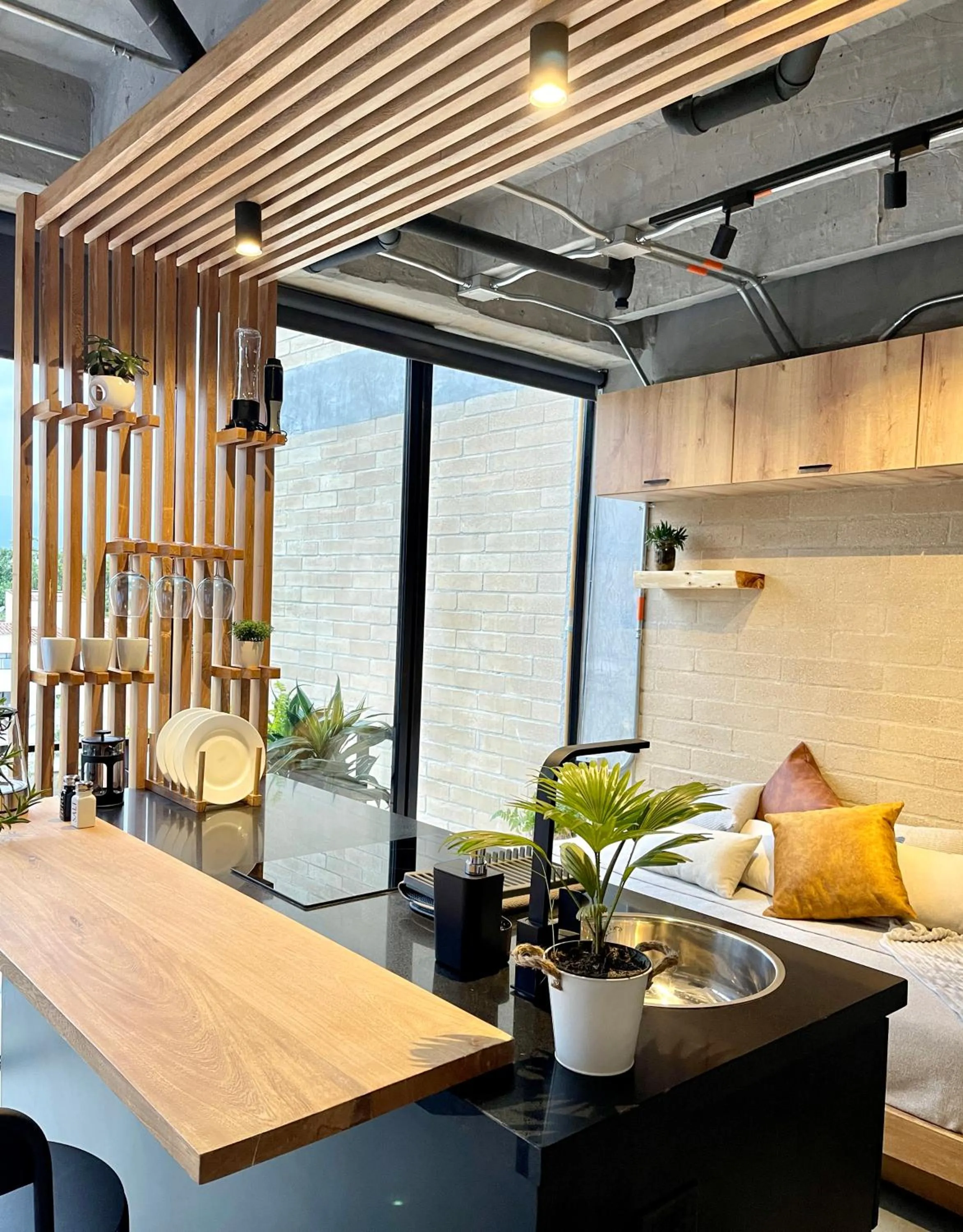 Kitchen or kitchenette in Beminimal Hotel