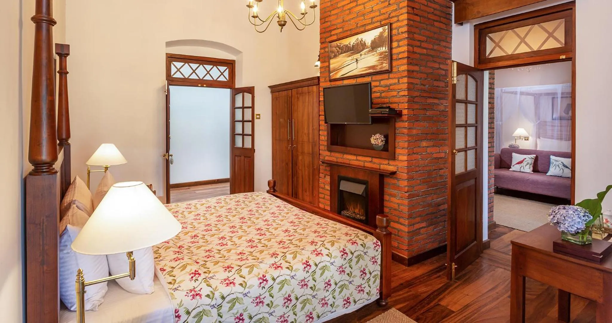 Bed in W15 Lake Gregory