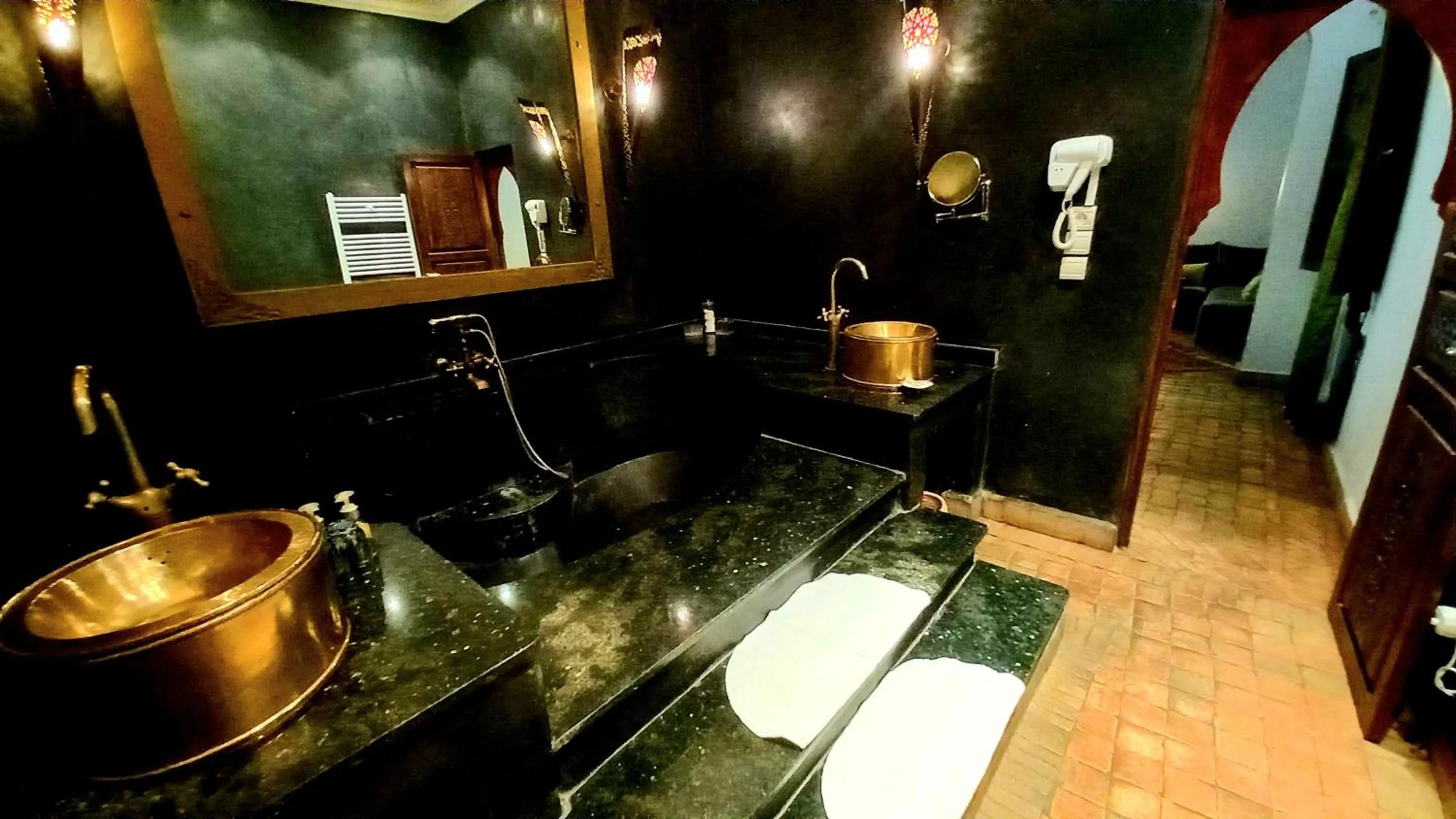 Bathroom in Riad Rêve d Antan , Real Dream