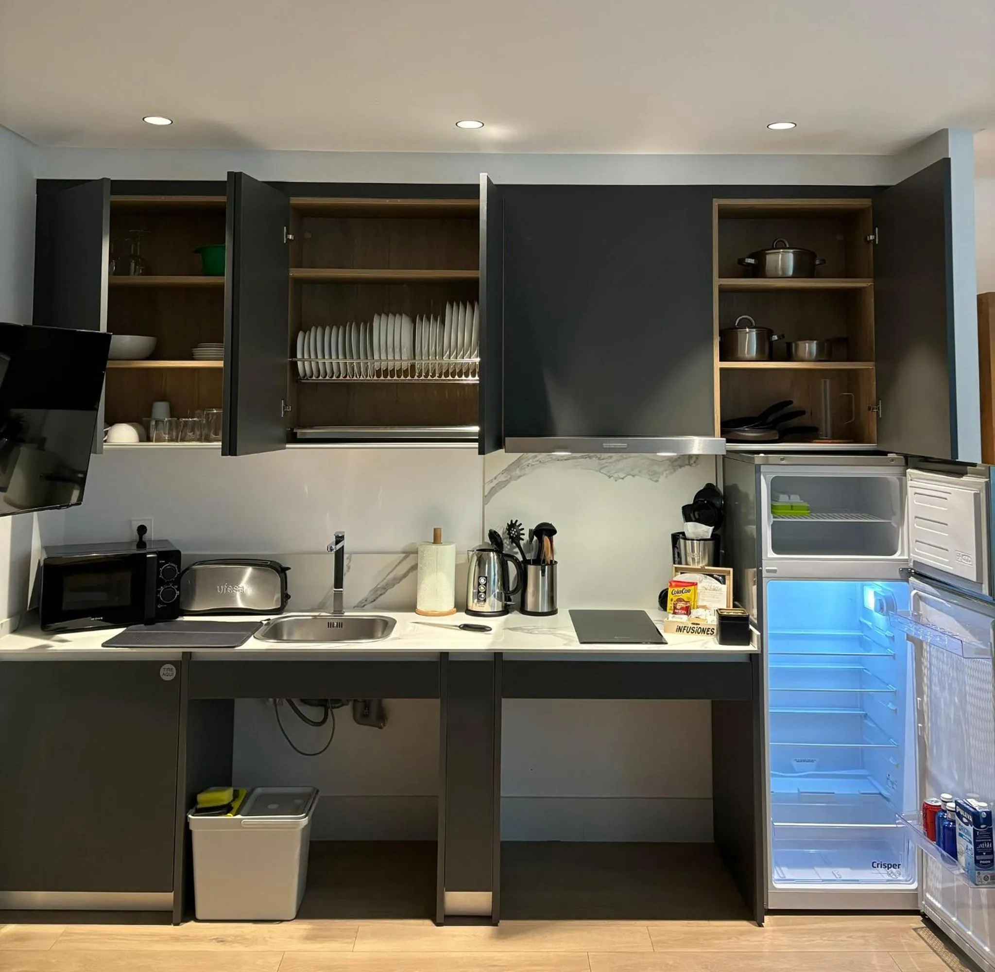 Coffee/tea facilities in Apartamentos Turísticos La Plaza