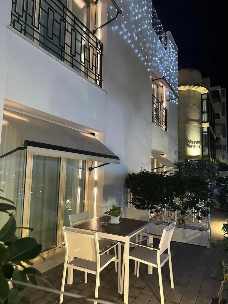 Property building in Apartamentos Turísticos La Plaza