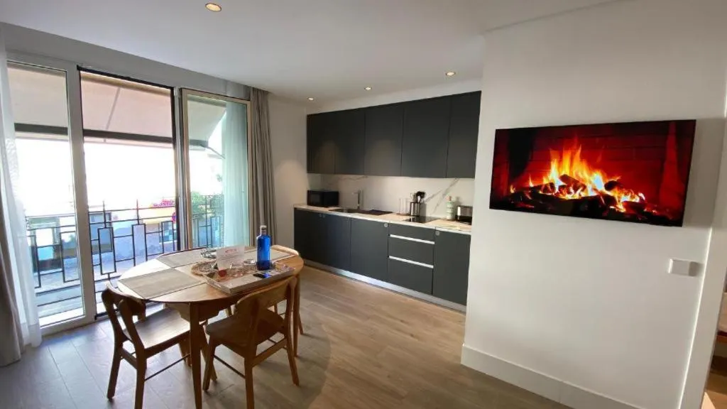 TV and multimedia in Apartamentos Turísticos La Plaza