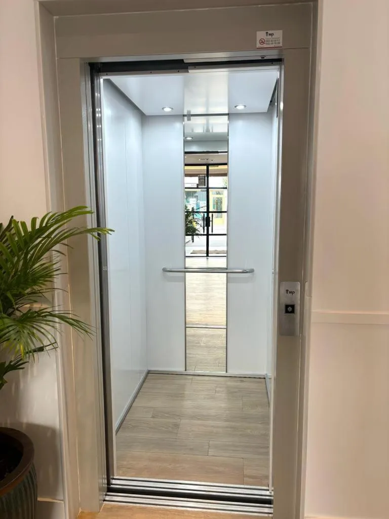 elevator in Apartamentos Turísticos La Plaza