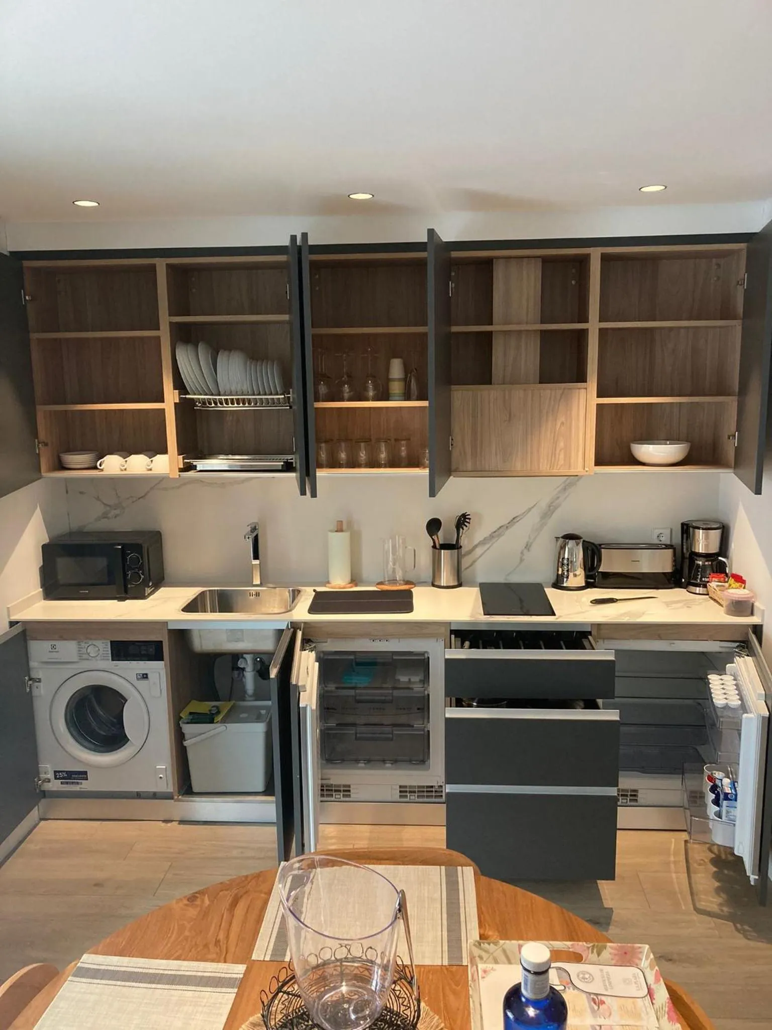 Coffee/tea facilities in Apartamentos Turísticos La Plaza