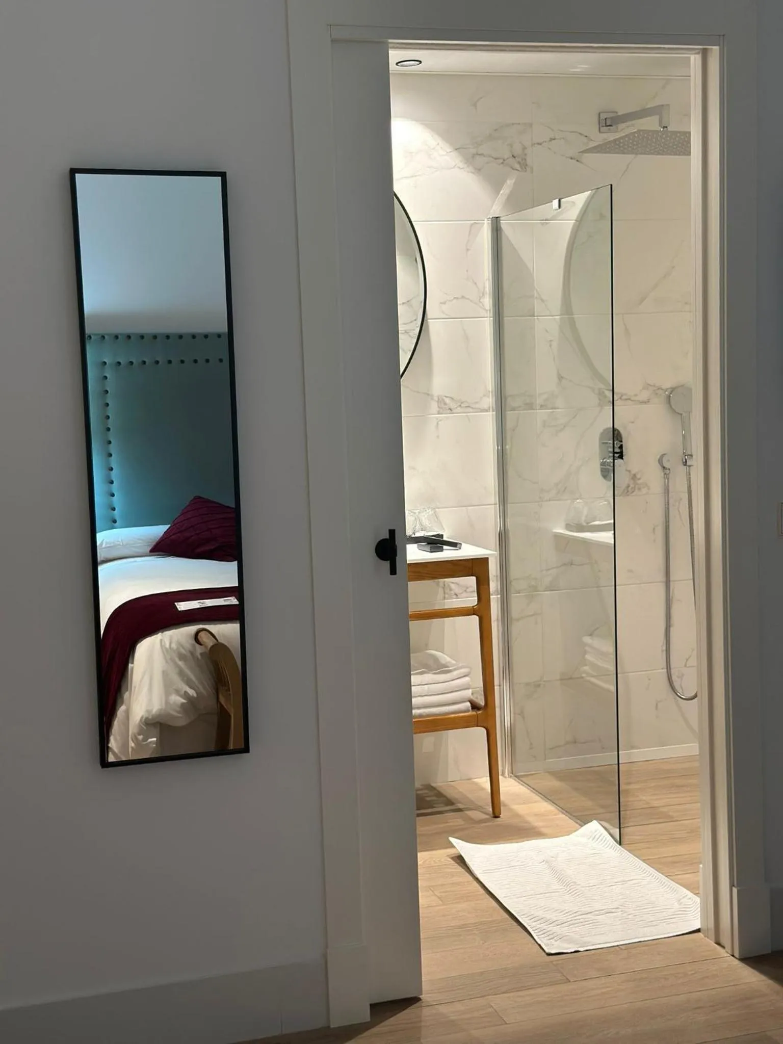 Shower in Apartamentos Turísticos La Plaza