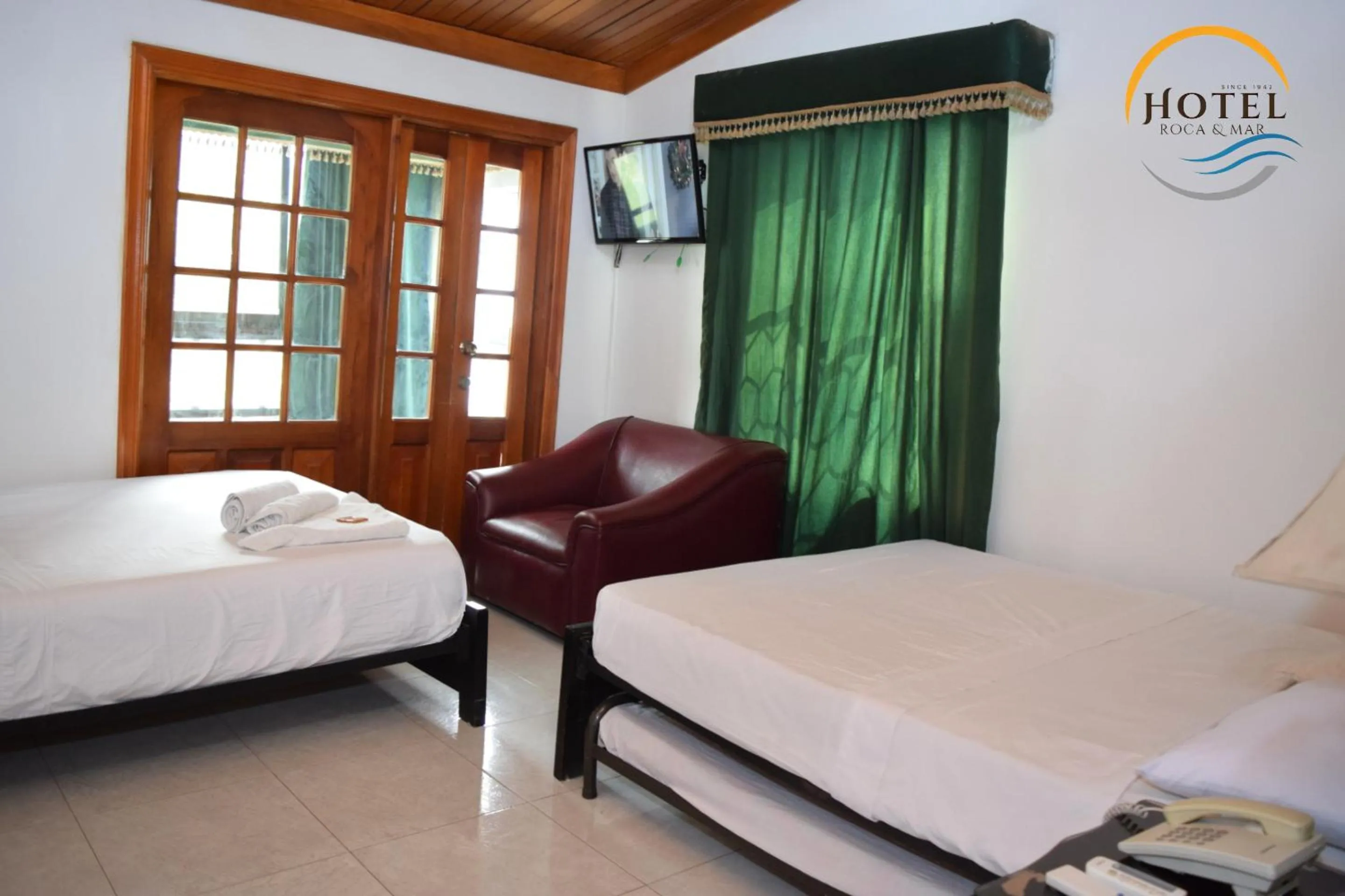 Photo of the whole room, Bed in Hotel Roca & Mar