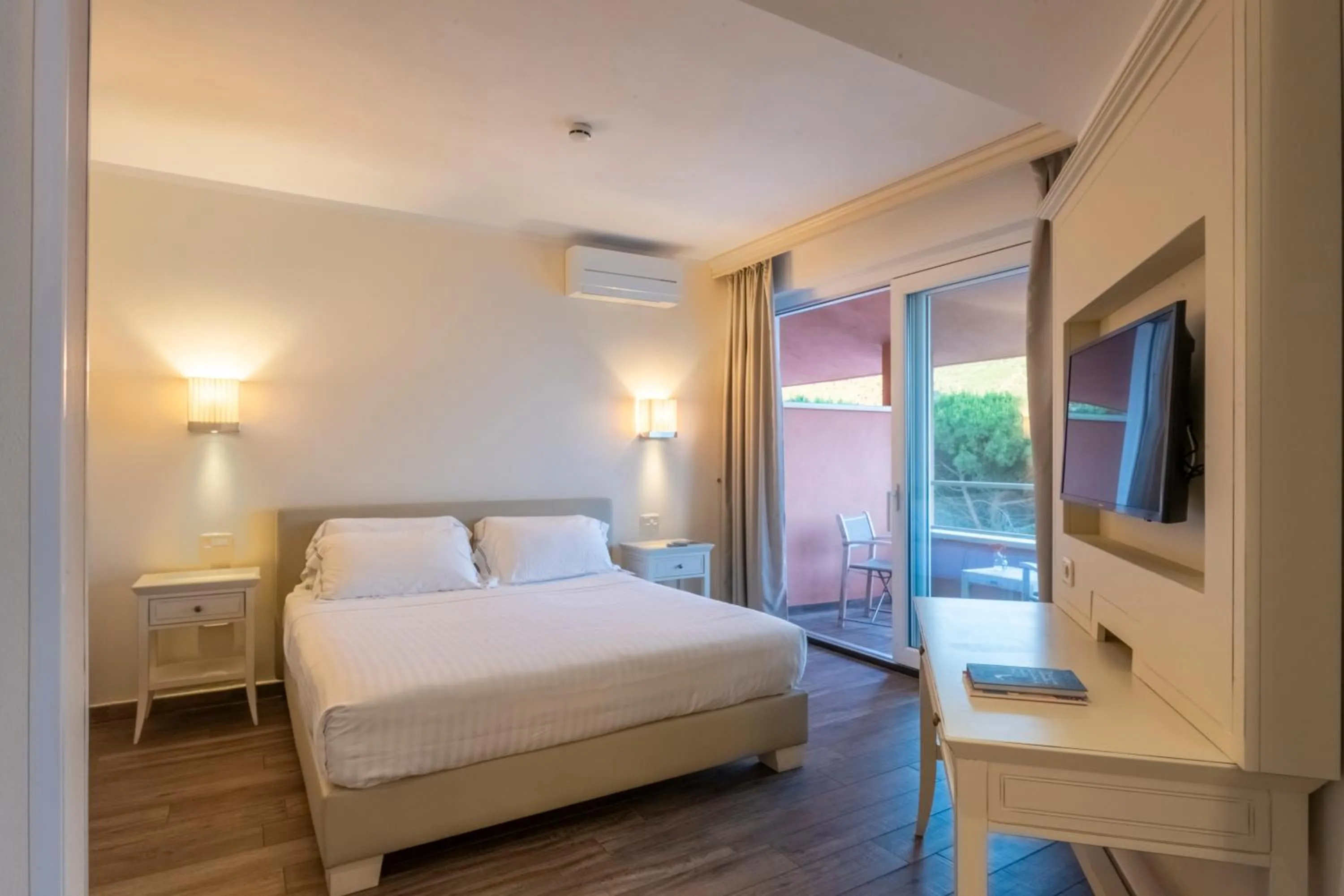 Bed in Boutique Hotel Torre Di Cala Piccola