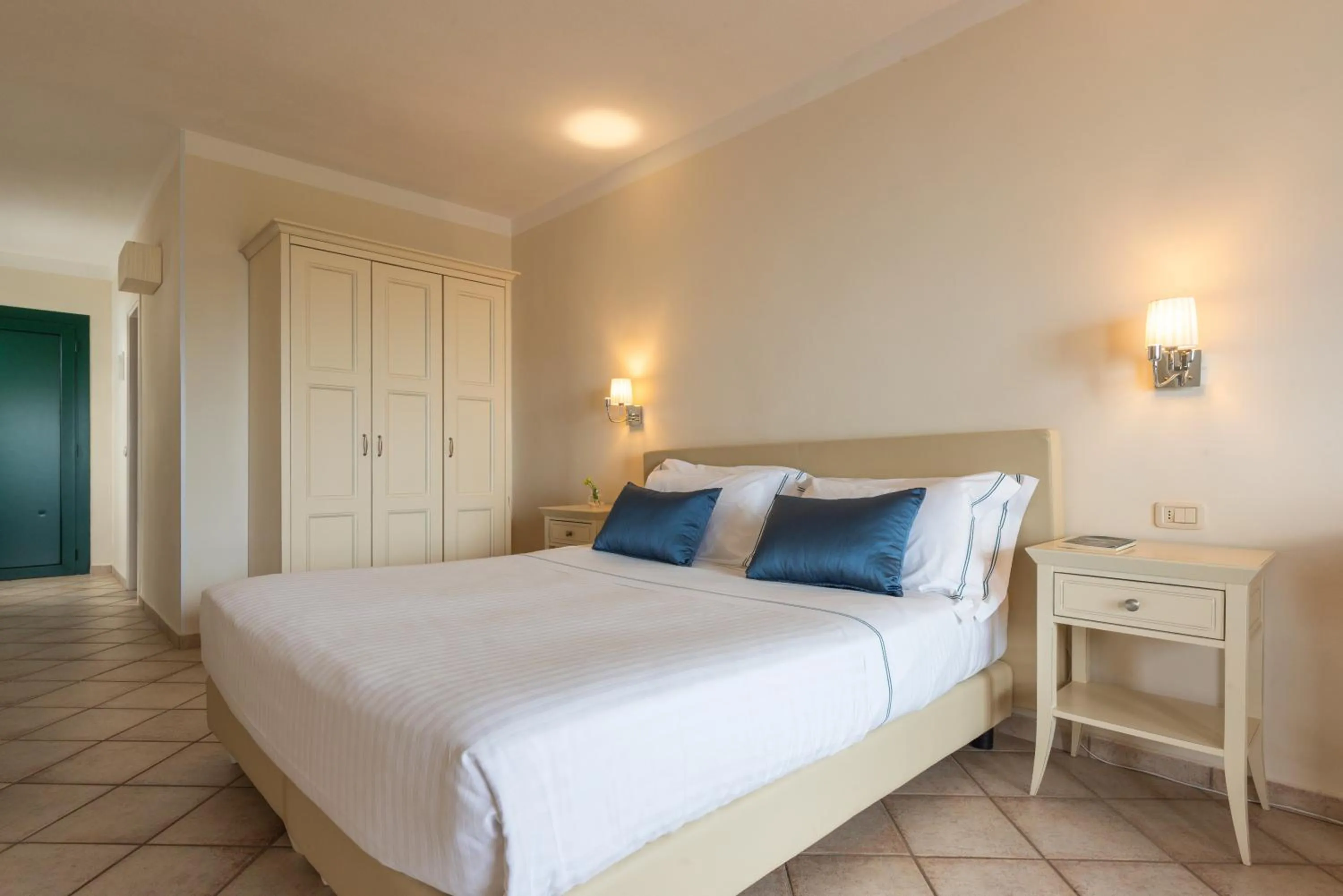 Bed in Boutique Hotel Torre Di Cala Piccola