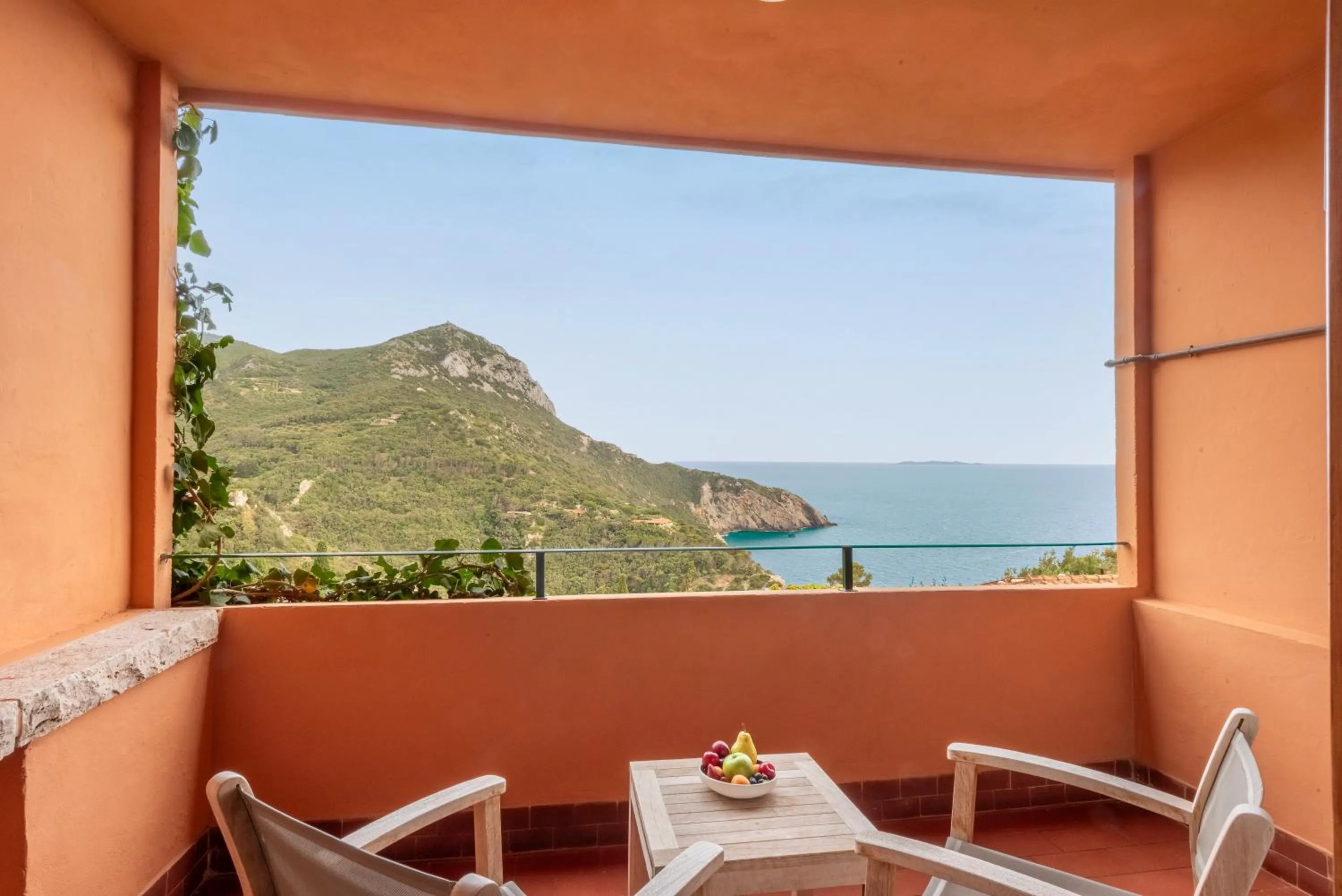 Natural landscape in Boutique Hotel Torre Di Cala Piccola