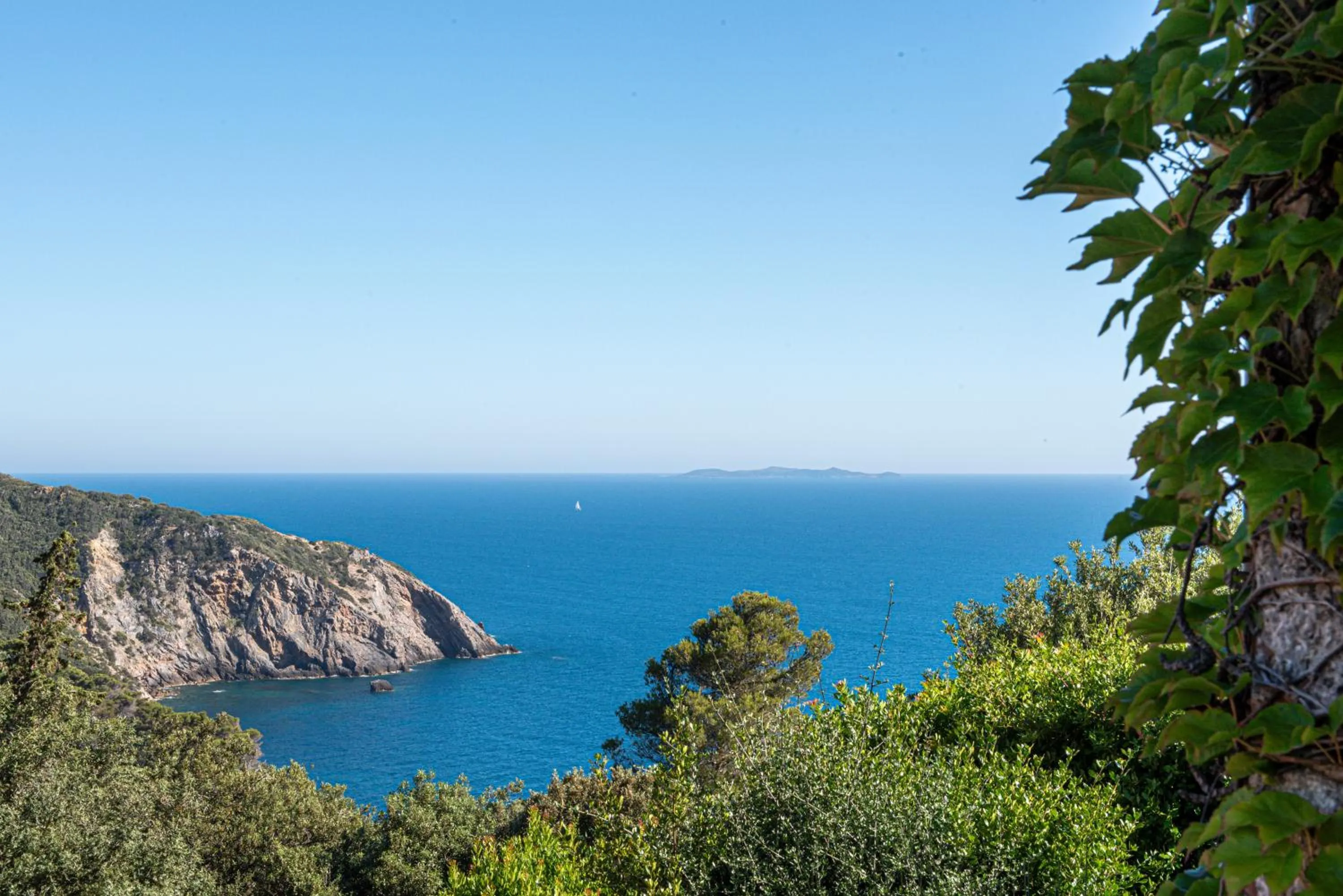 Natural landscape in Boutique Hotel Torre Di Cala Piccola