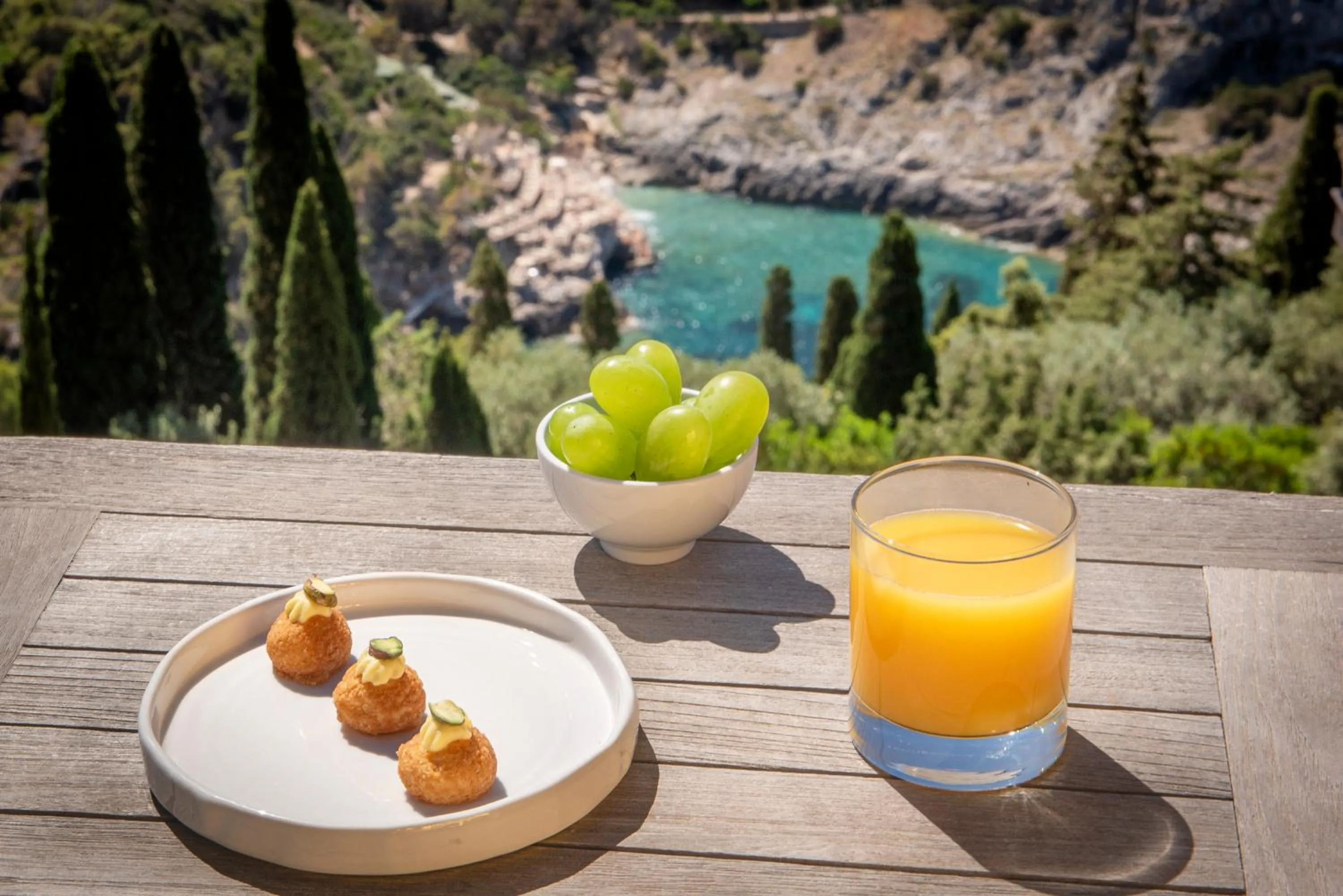 Natural landscape in Boutique Hotel Torre Di Cala Piccola