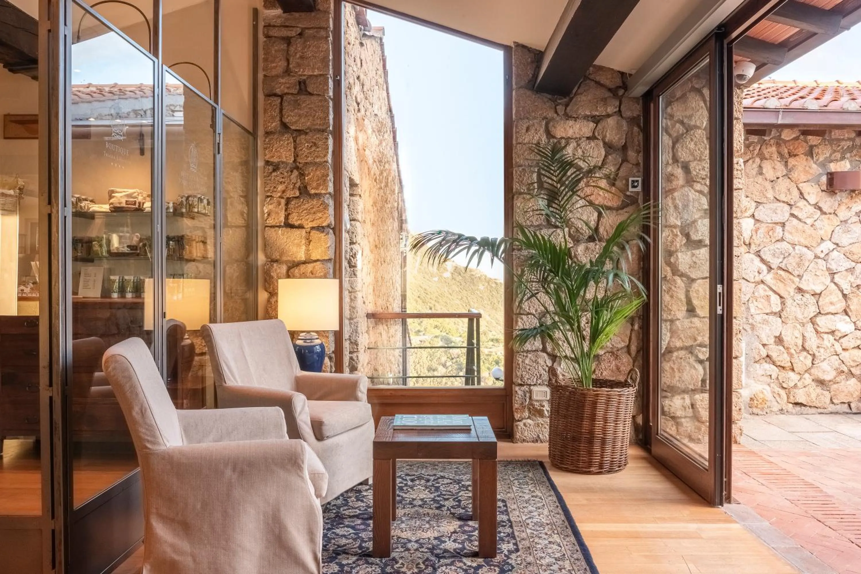 Lobby or reception in Boutique Hotel Torre Di Cala Piccola