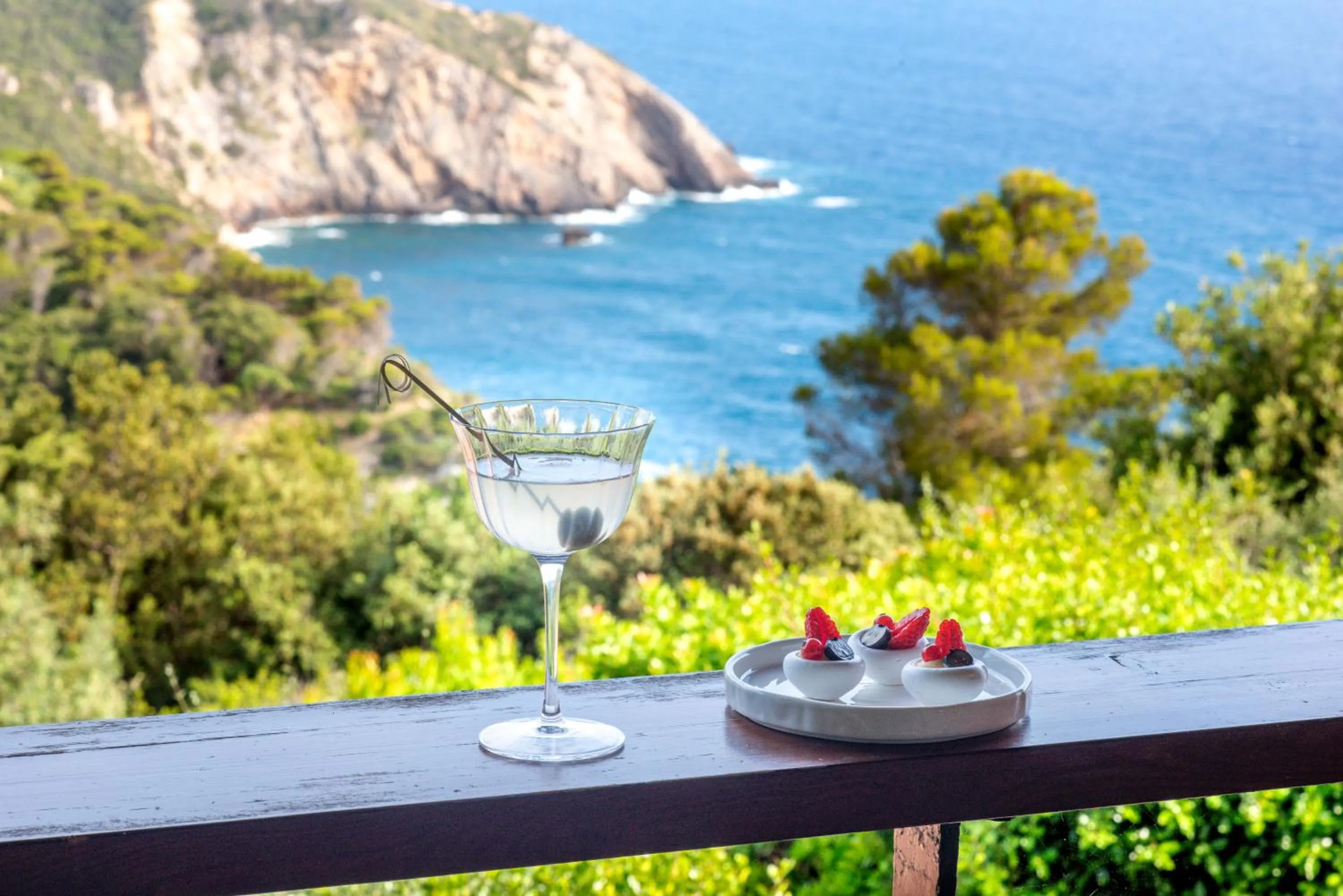 Natural landscape in Boutique Hotel Torre Di Cala Piccola
