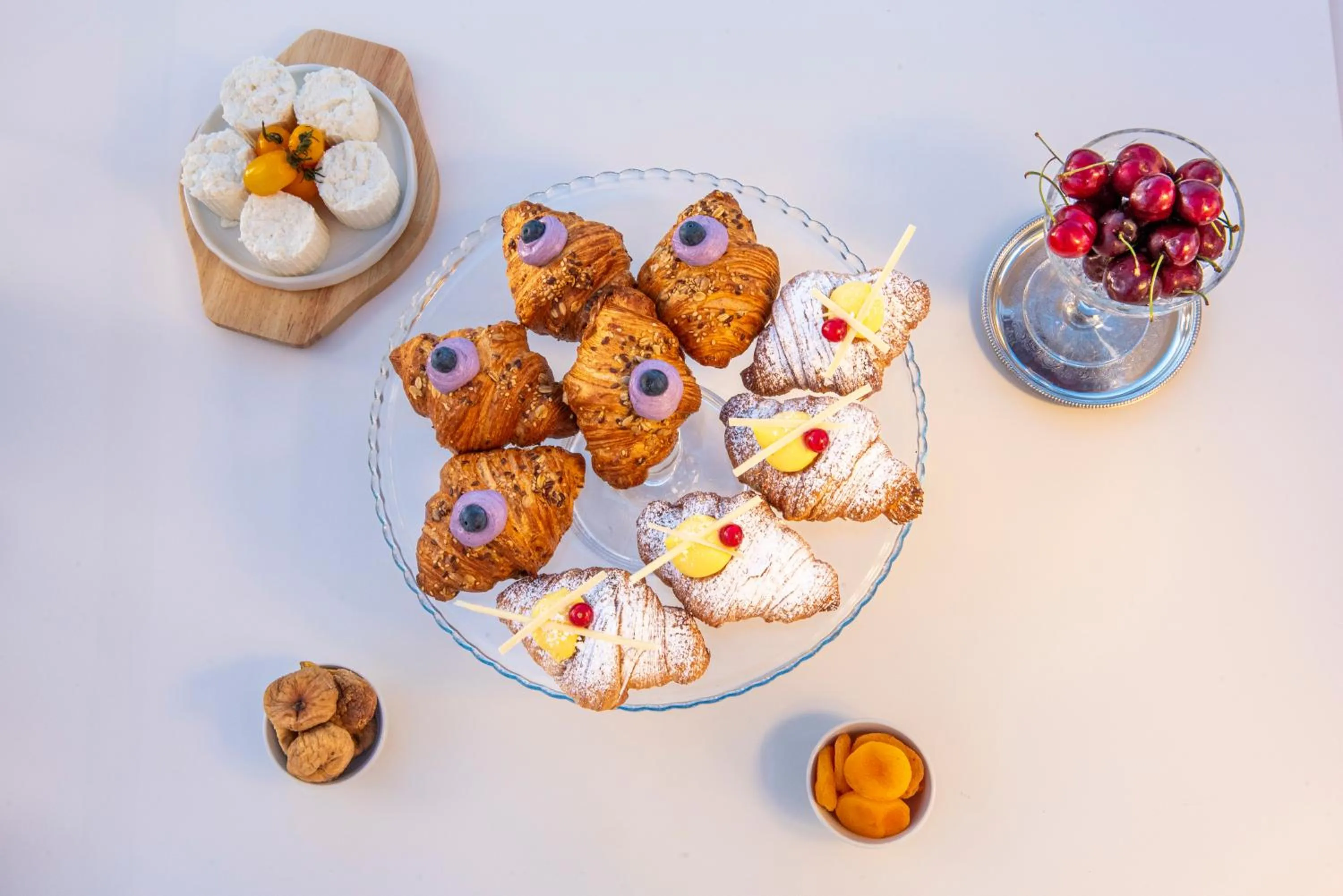 Food and drinks in Boutique Hotel Torre Di Cala Piccola