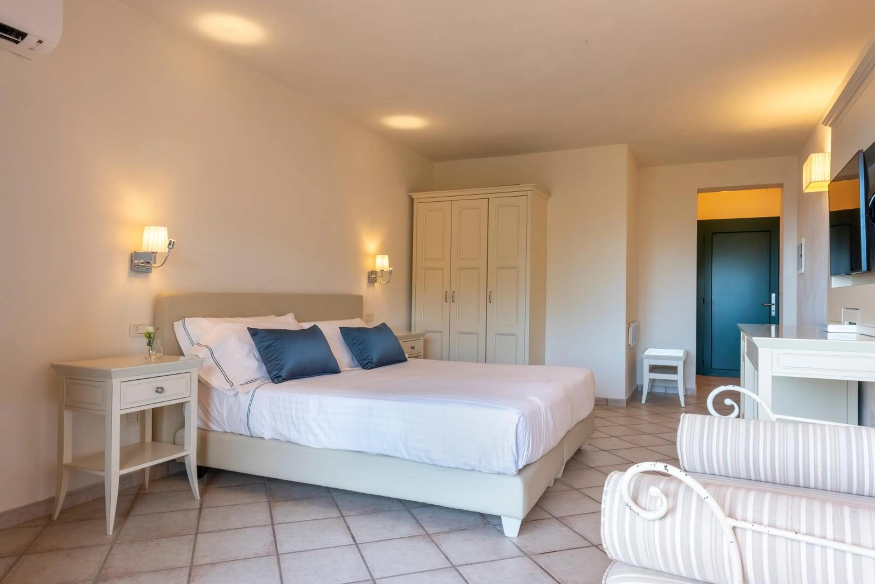 Bed in Boutique Hotel Torre Di Cala Piccola