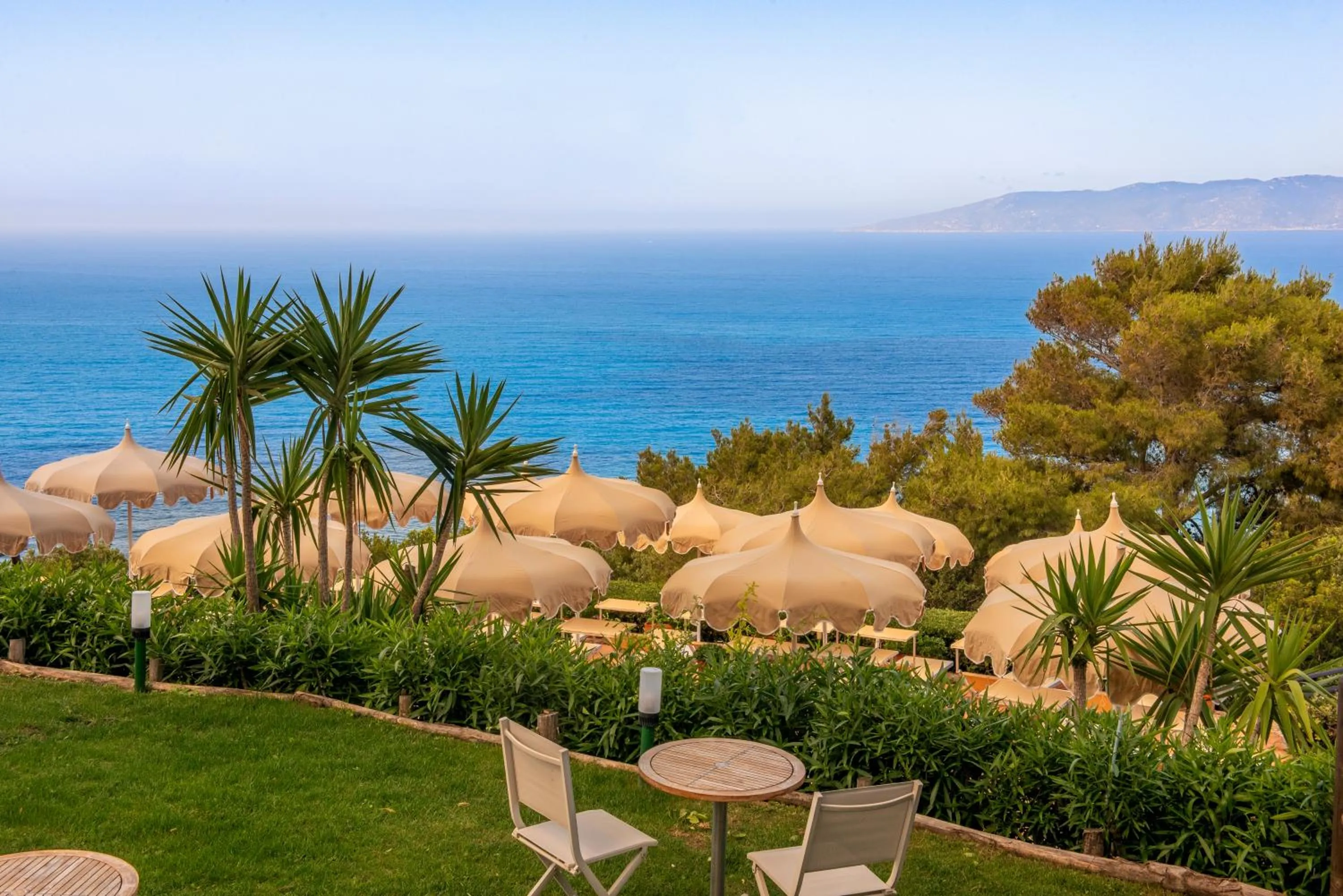 Natural landscape in Boutique Hotel Torre Di Cala Piccola