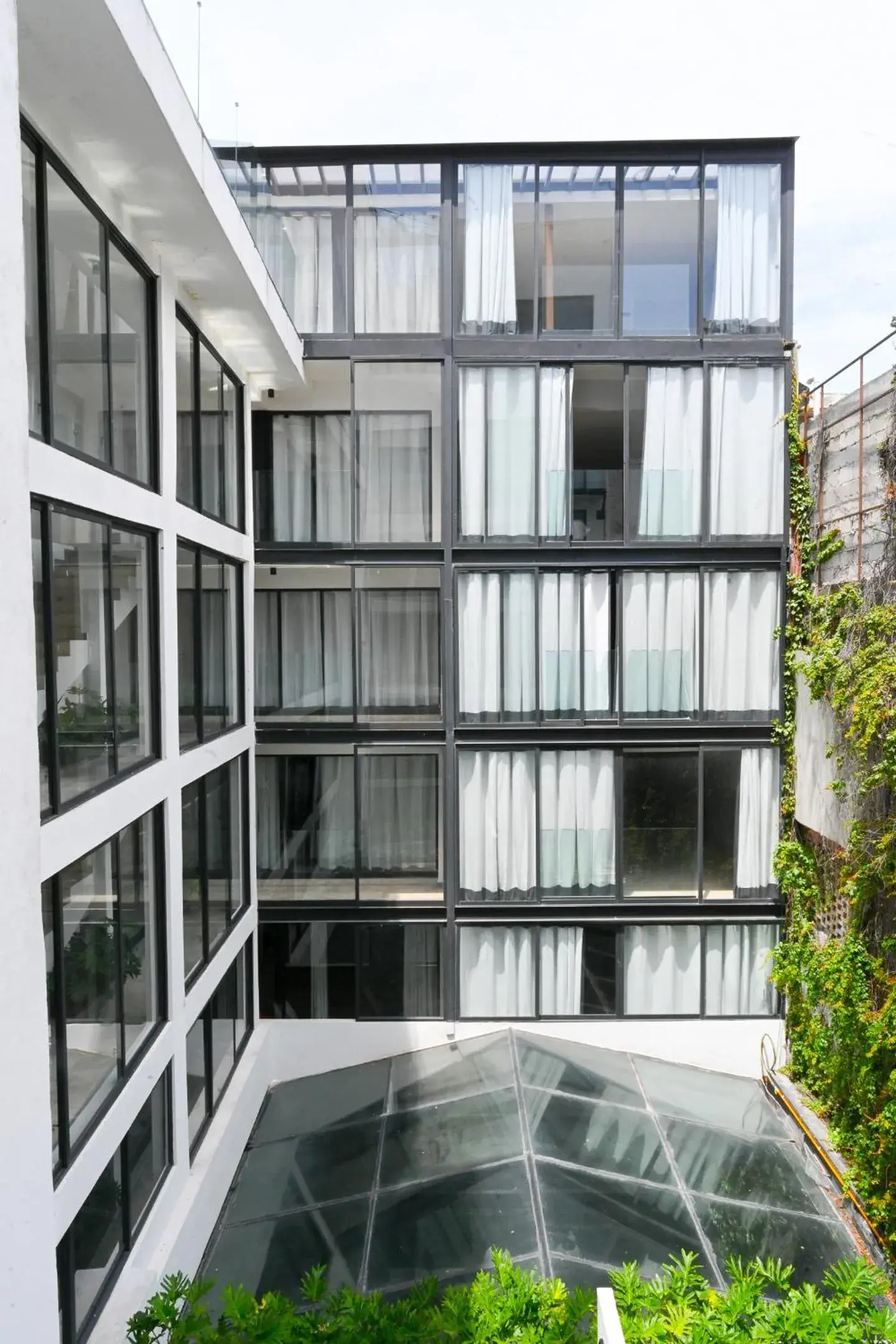 Property building in HOTEL LUCA Property building in HOTEL LUCA