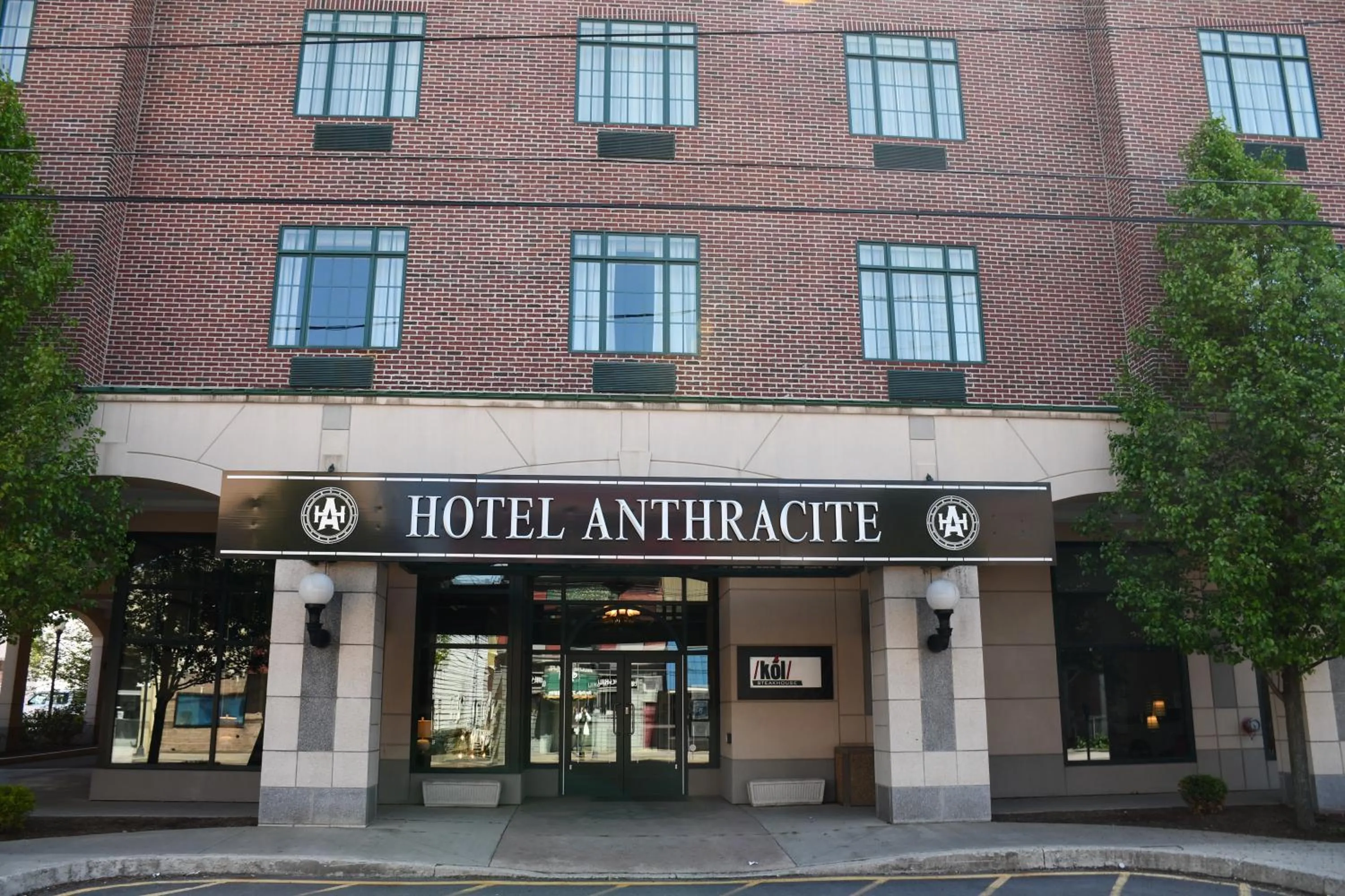 Property building in Hotel Anthracite