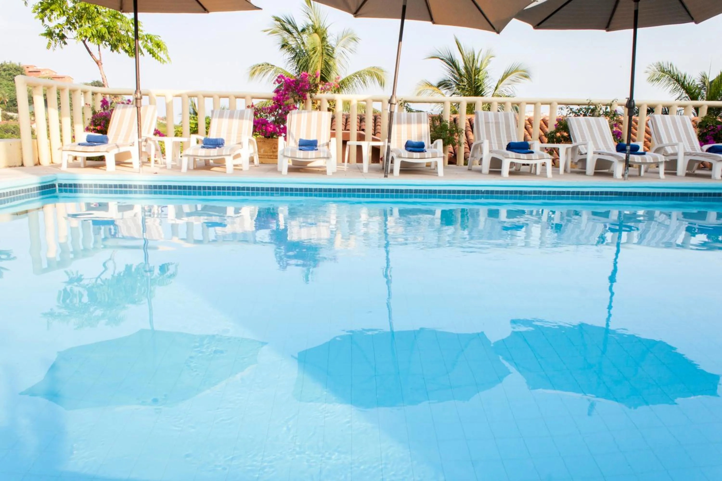 Swimming pool in Coral Vista Del Mar