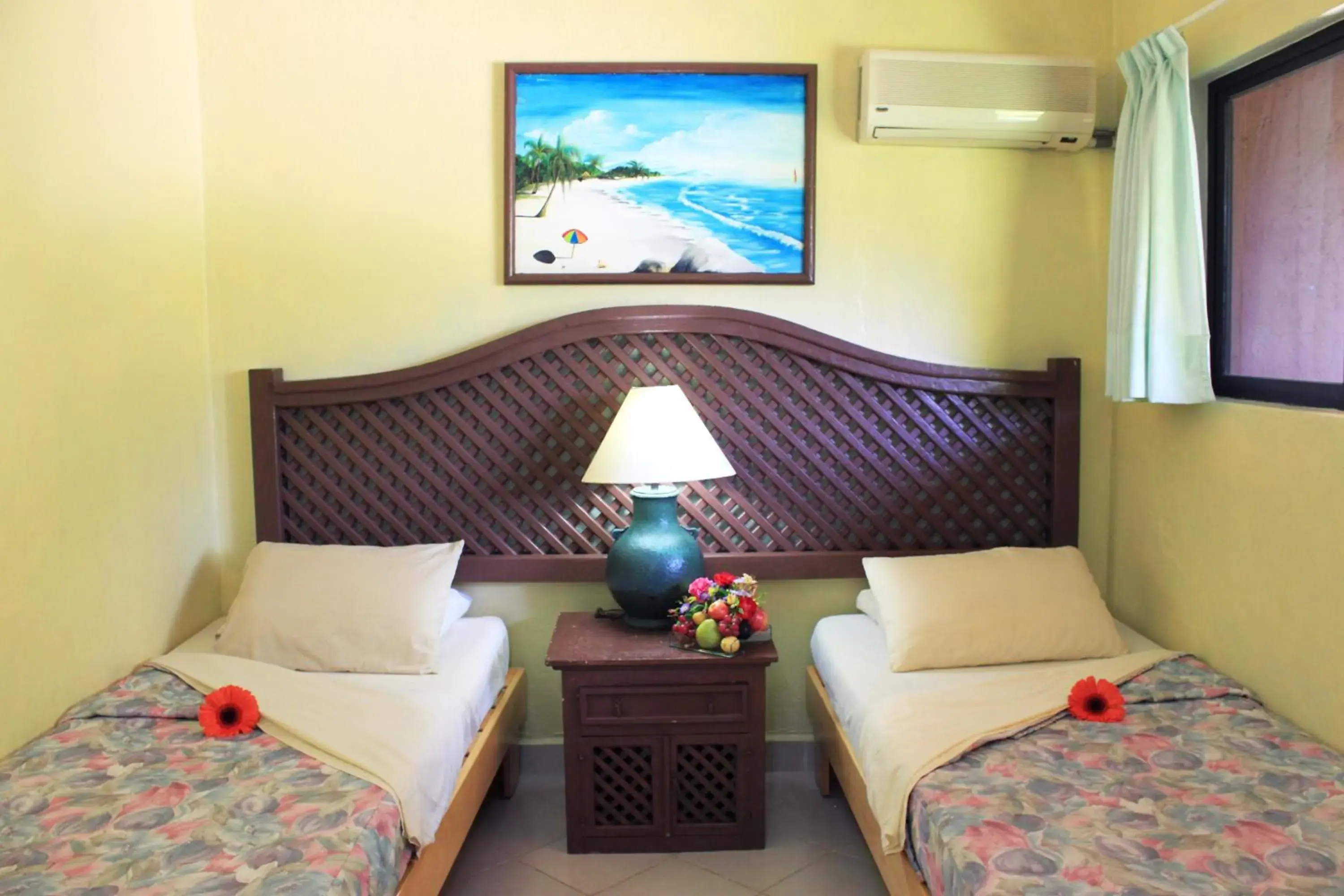 Photo of the whole room, Bed in Coral Vista Del Mar Photo of the whole room, Bed in Coral Vista Del Mar