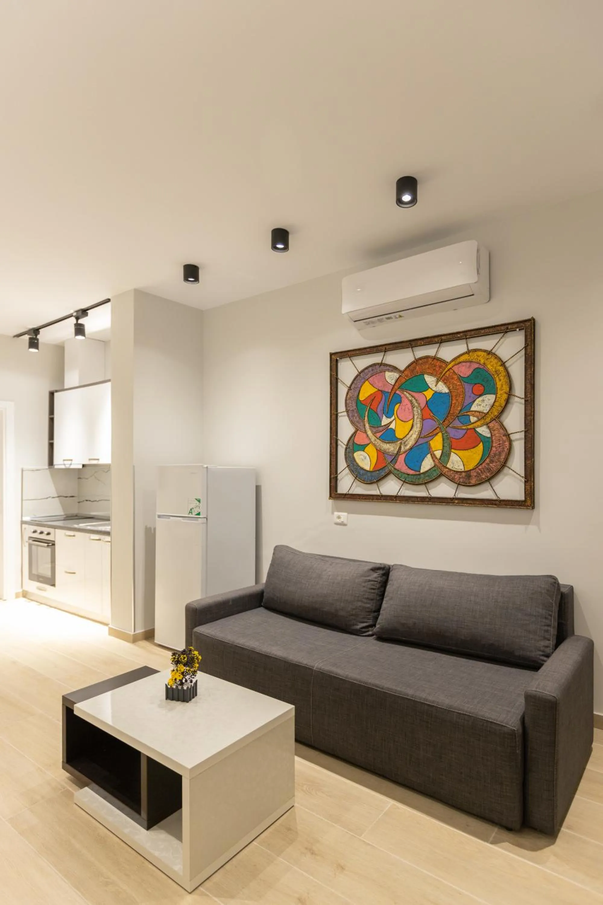 Living room in Palm Side Hotel