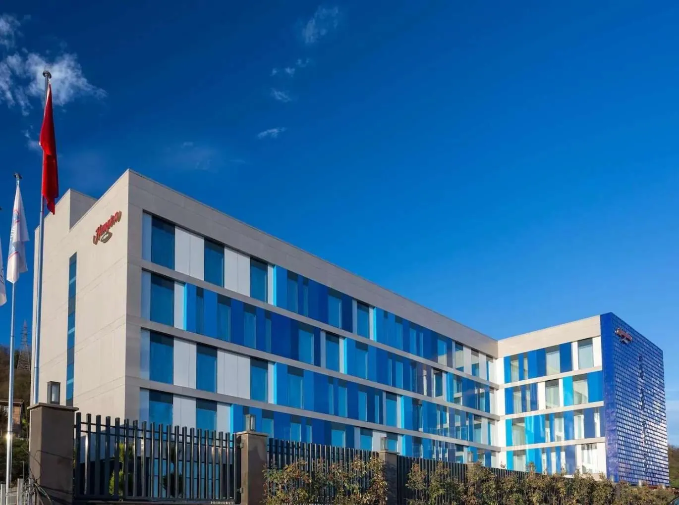 Property building in Hampton by Hilton Samsun