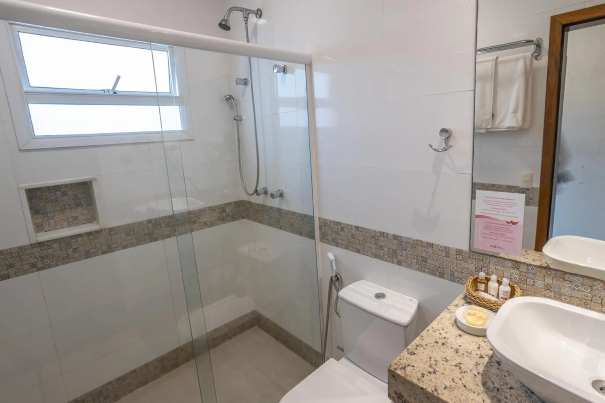 Shower in Amora Hotel Maresias