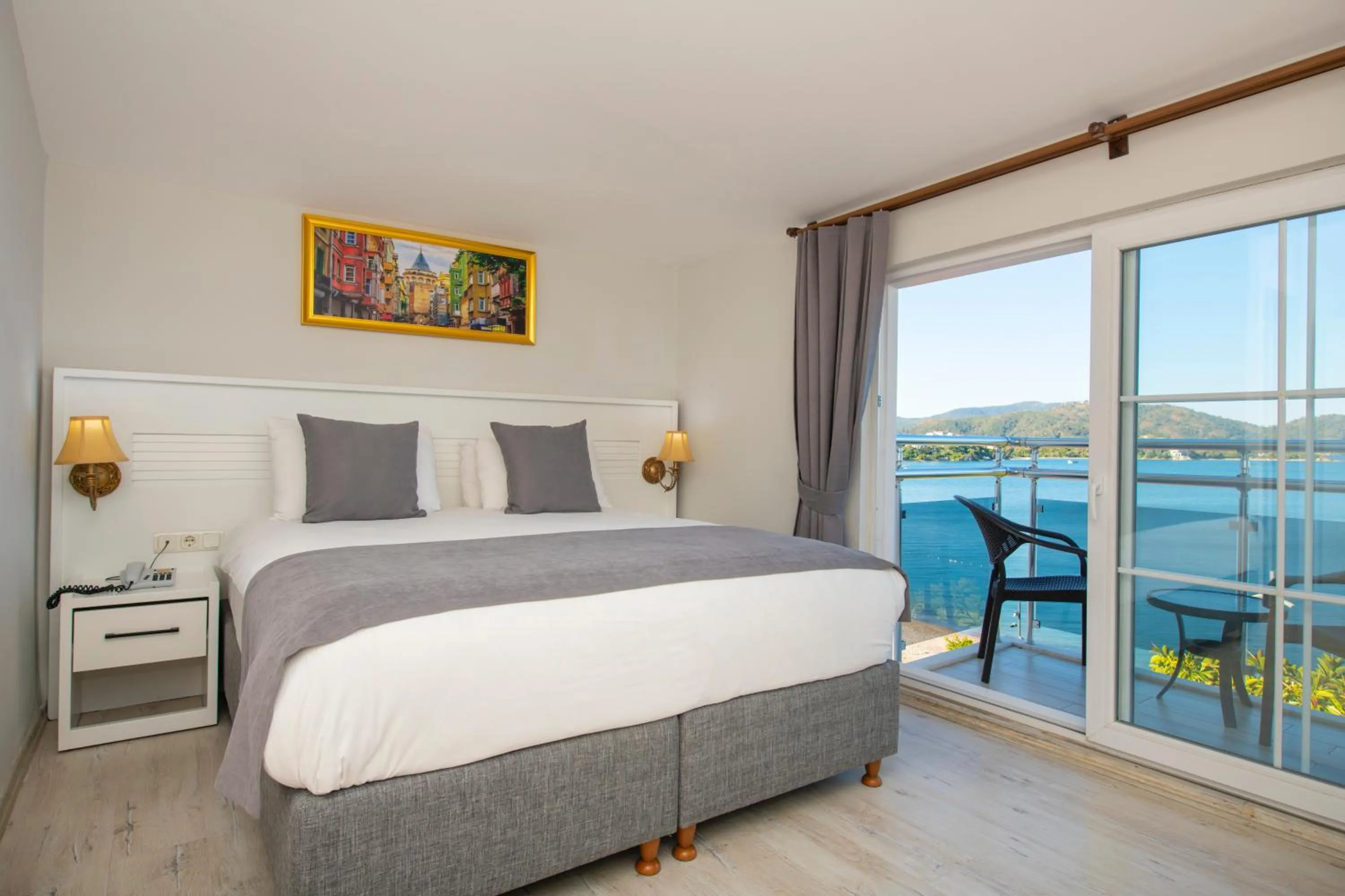 Bed in Mia Casa Hotel