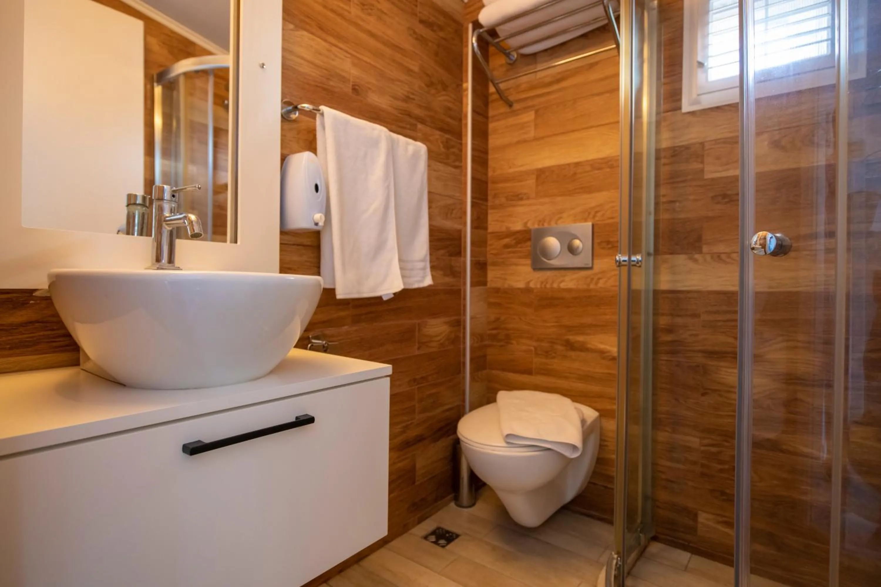 Shower in Mia Casa Hotel