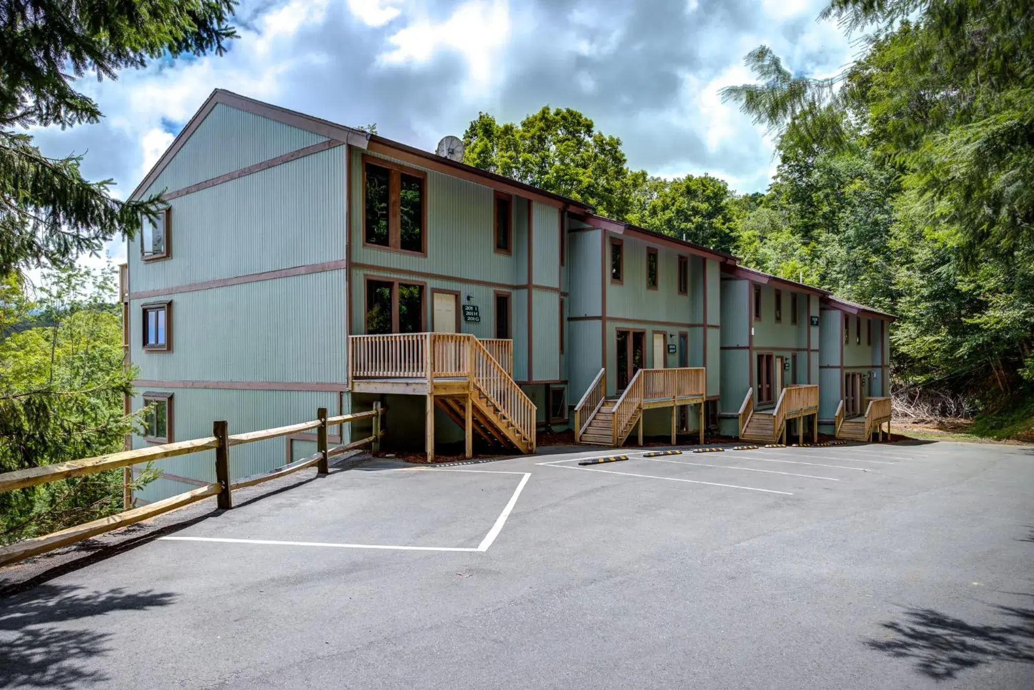 Property building in The Highlands at Sugar Property building in The Highlands at Sugar