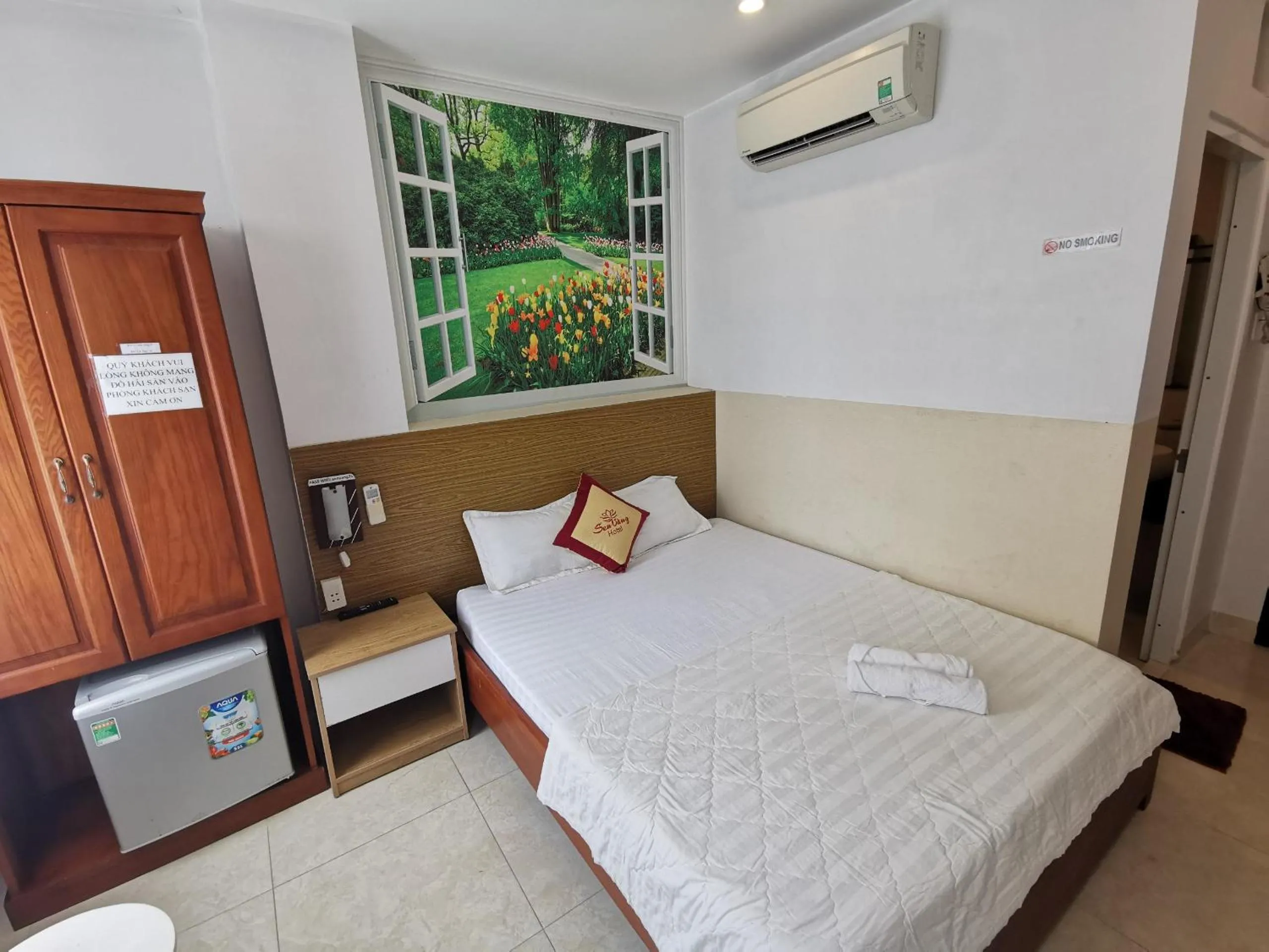 Bed in Sen Vàng Hotel