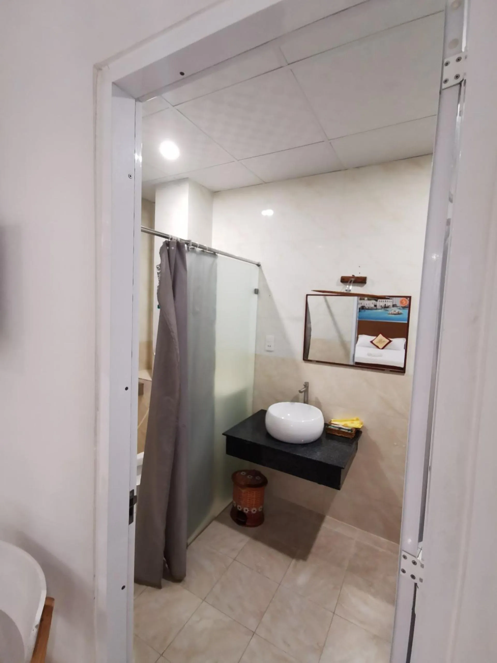 Toilet in Sen Vàng Hotel