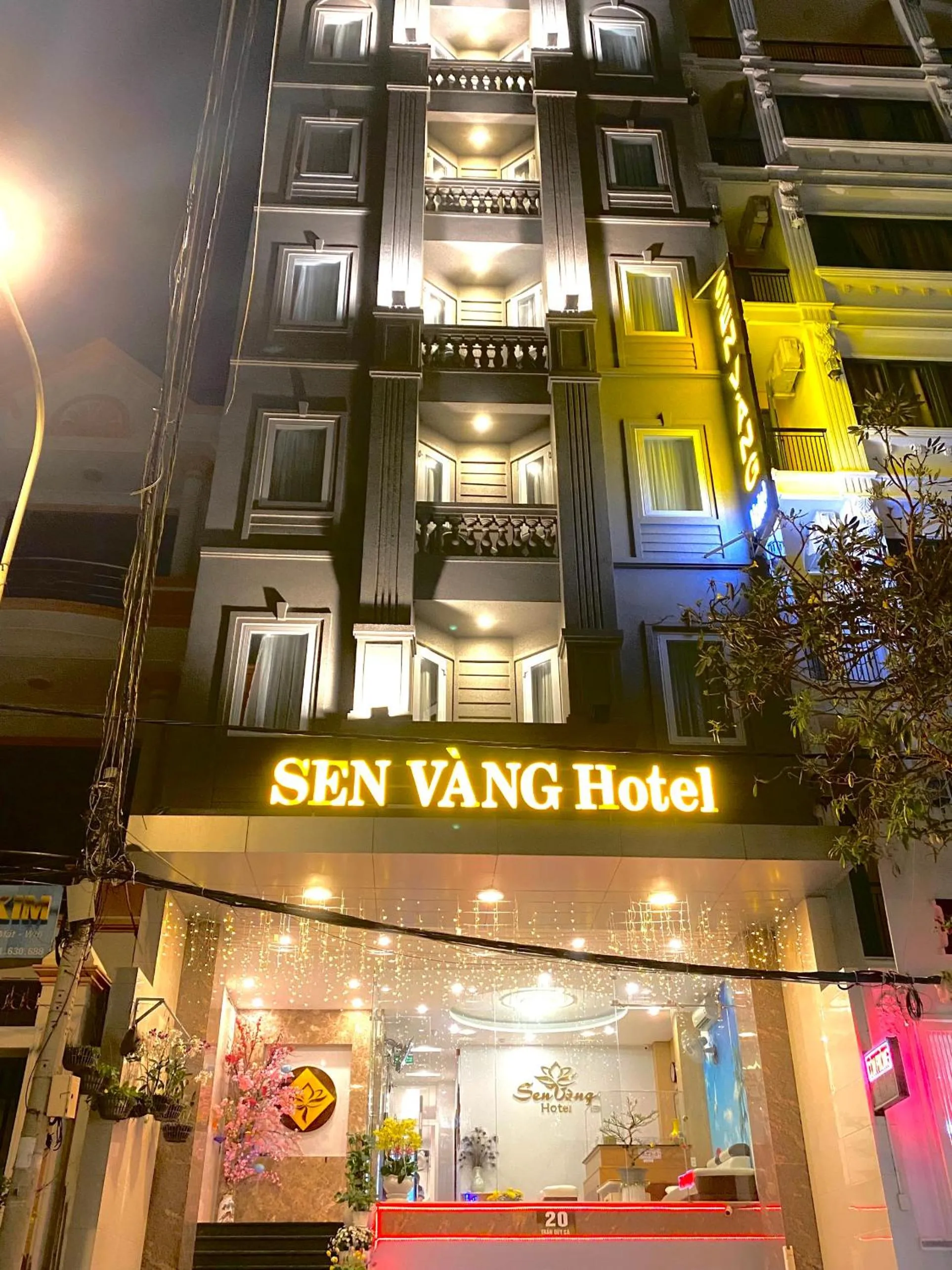 Property building in Sen Vàng Hotel