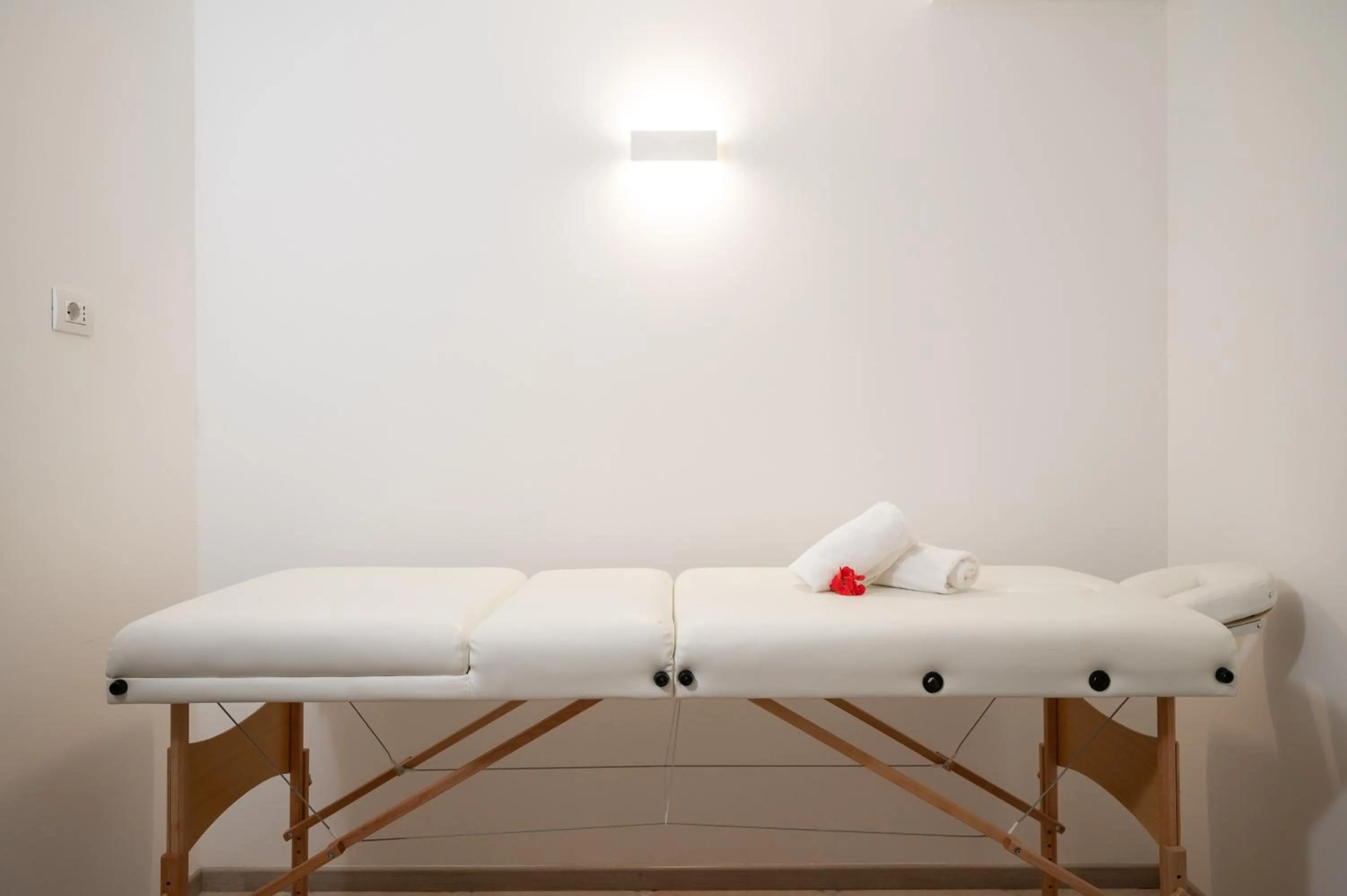 Massage in Hotel Monti Di Mola