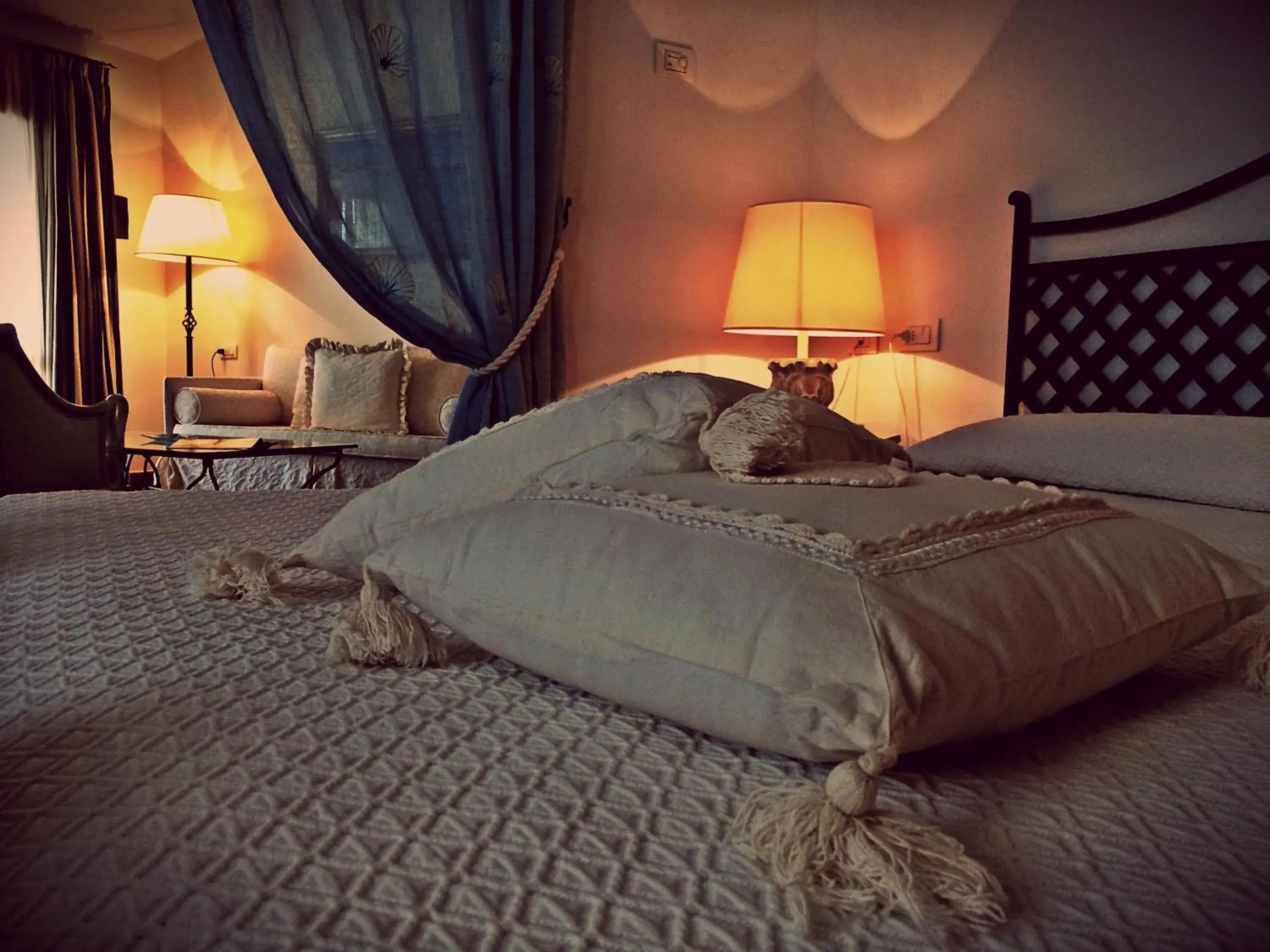 Bed in Hotel Monti Di Mola Bed in Hotel Monti Di Mola