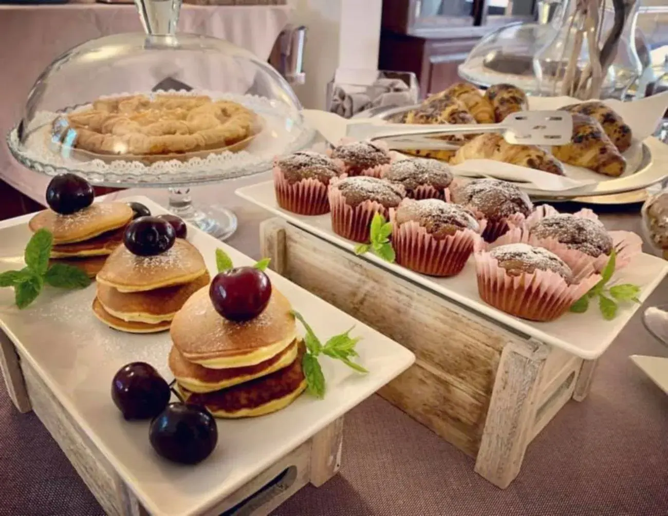 Breakfast in Hotel Monti Di Mola Breakfast in Hotel Monti Di Mola