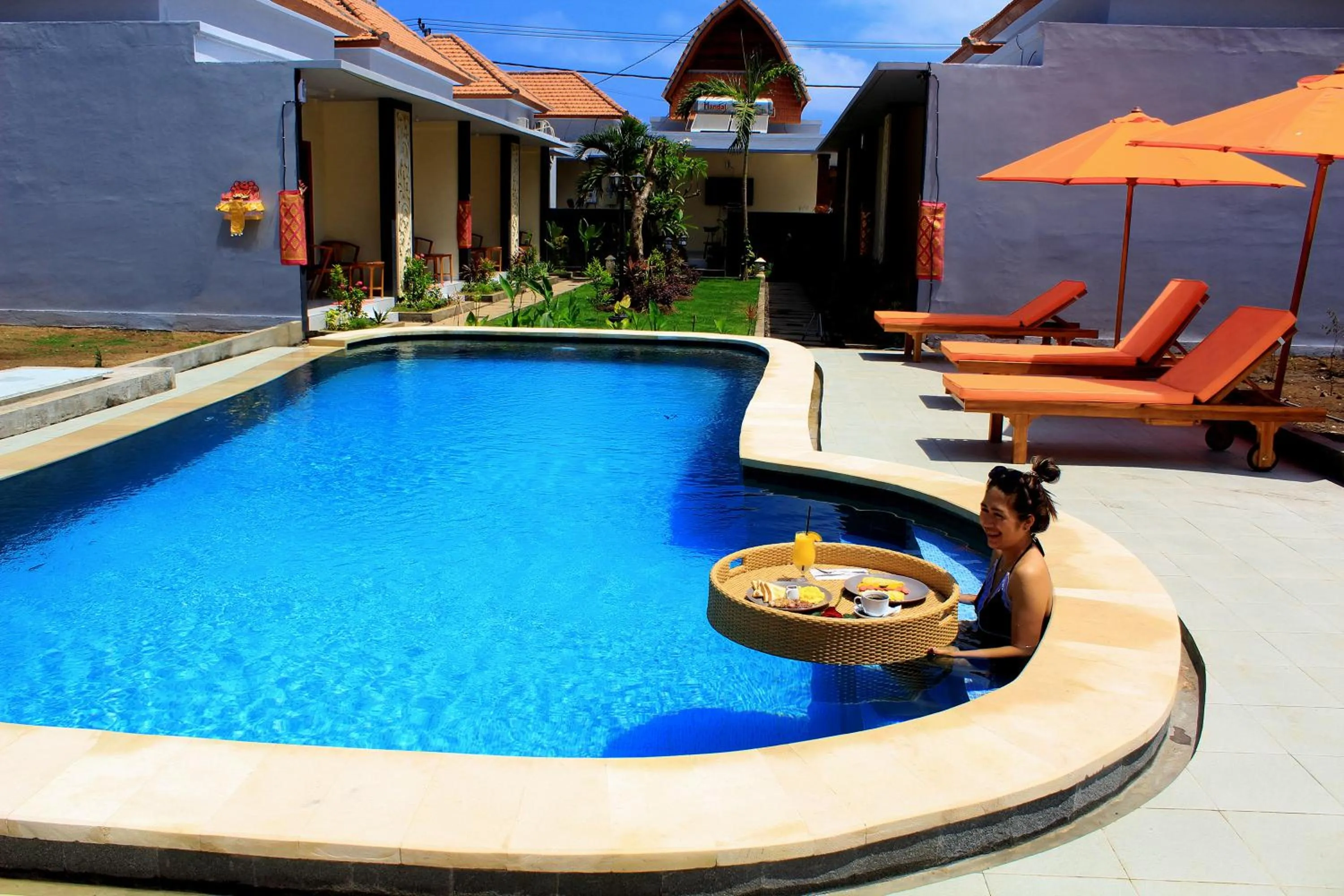 Pool view in La Mogi Cottage