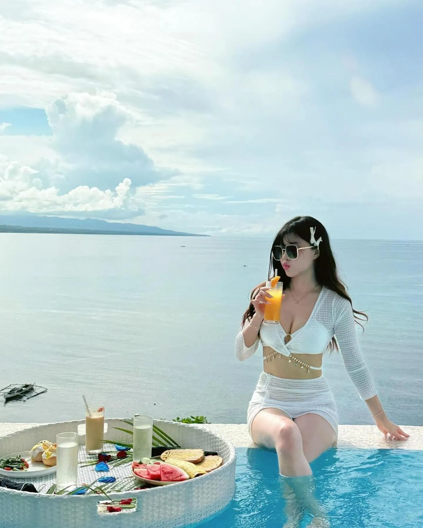 Balcony/Terrace in Epic Suites Bohol ADULTS ONLY