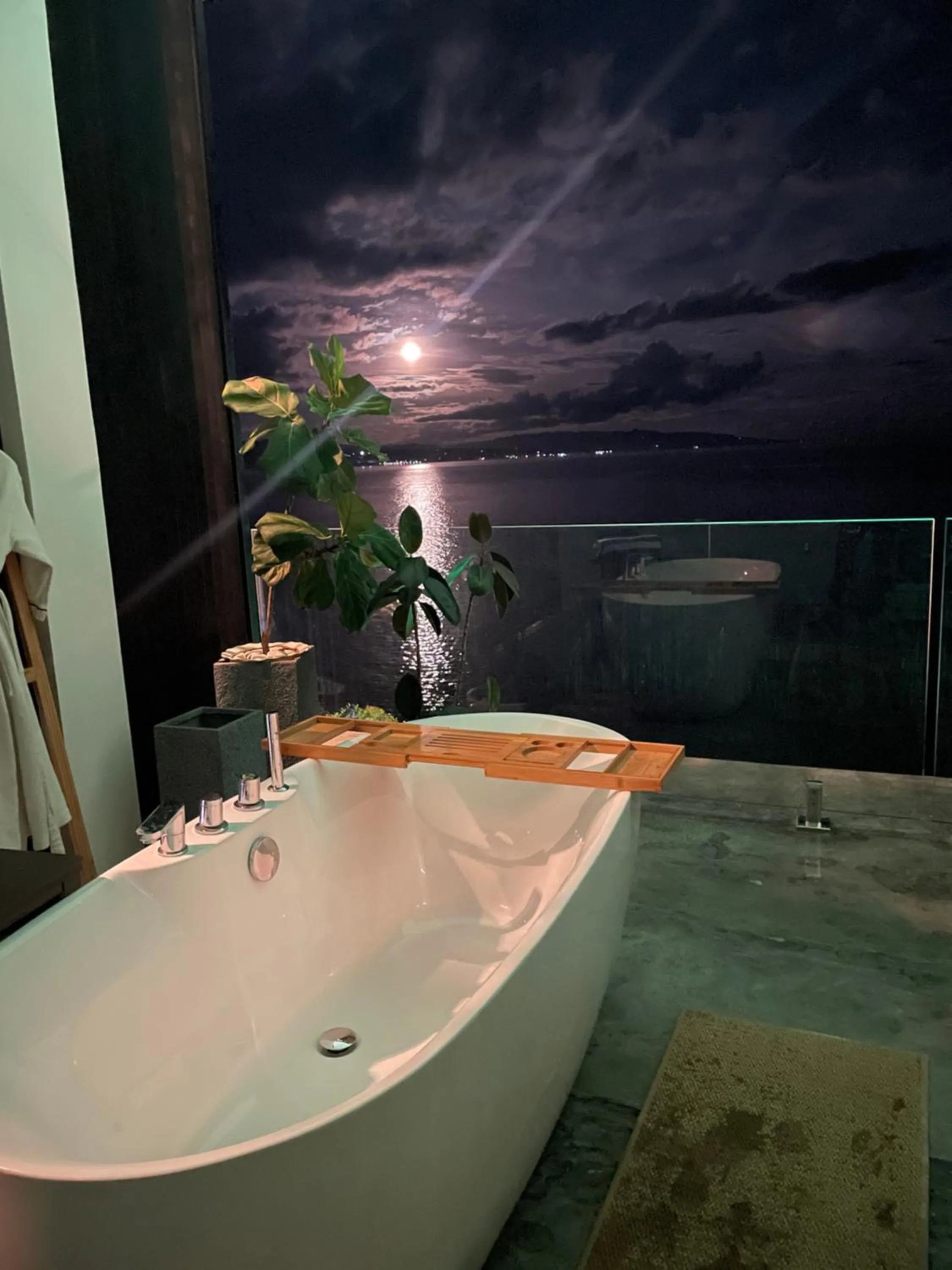 Hot Tub in Epic Suites Bohol ADULTS ONLY