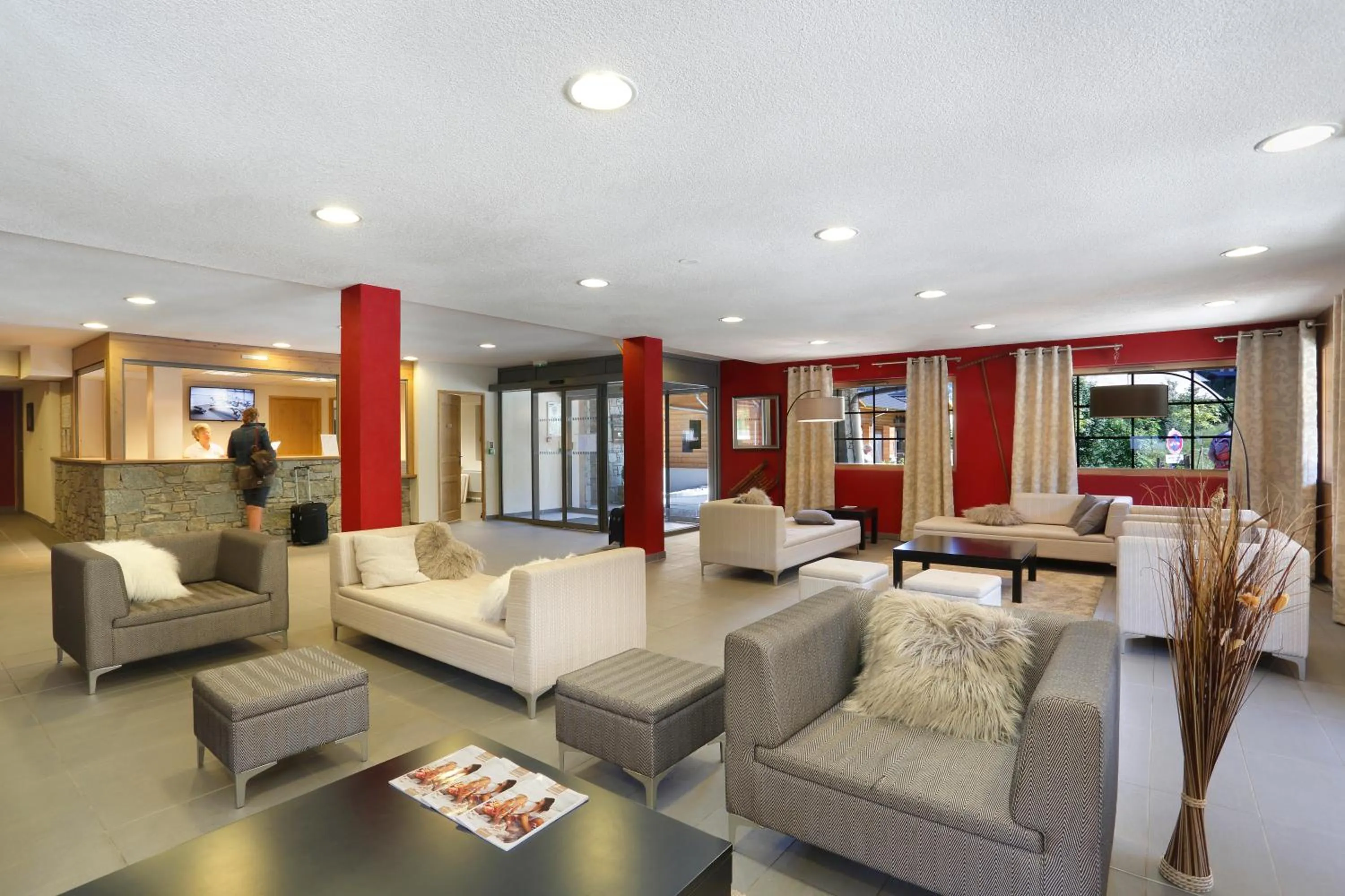Lobby or reception in Résidence Néméa Le Grand Ermitage