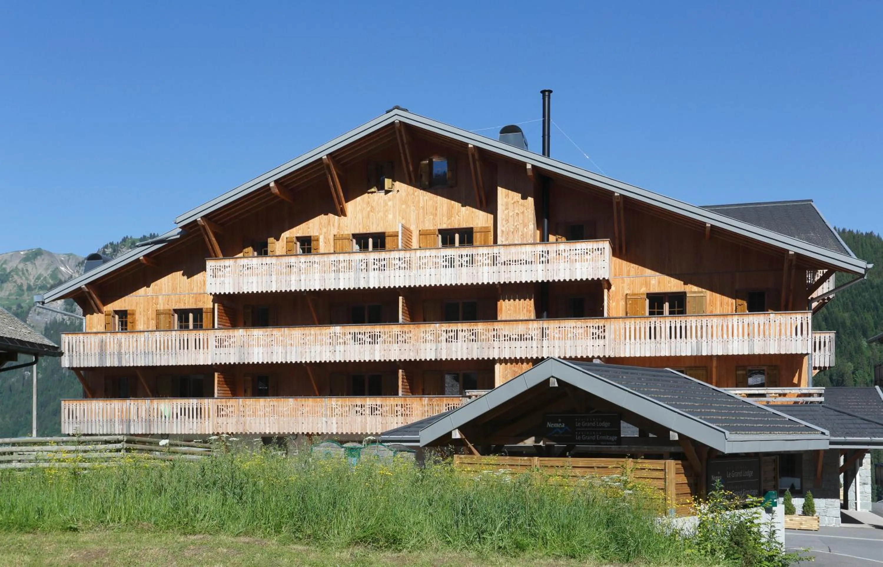 Property building in Résidence Néméa Le Grand Ermitage