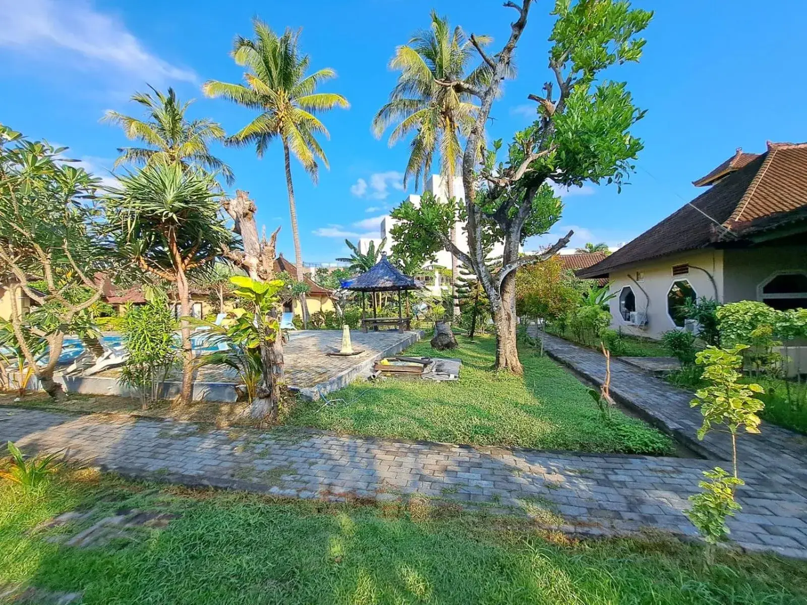 Property building in Surfers Beachfront Lombok Property building in Surfers Beachfront Lombok