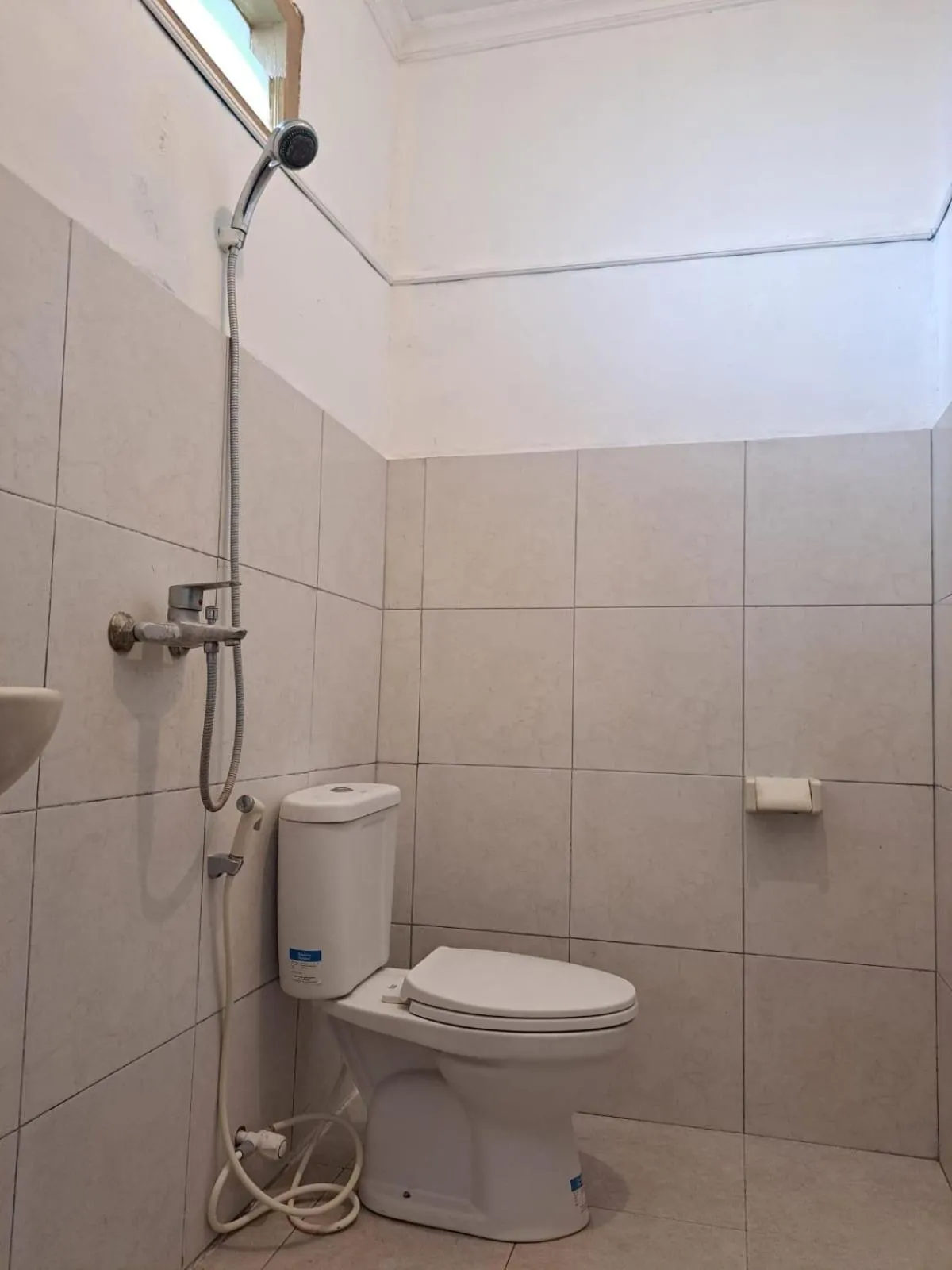 Toilet in Surfers Beachfront Lombok