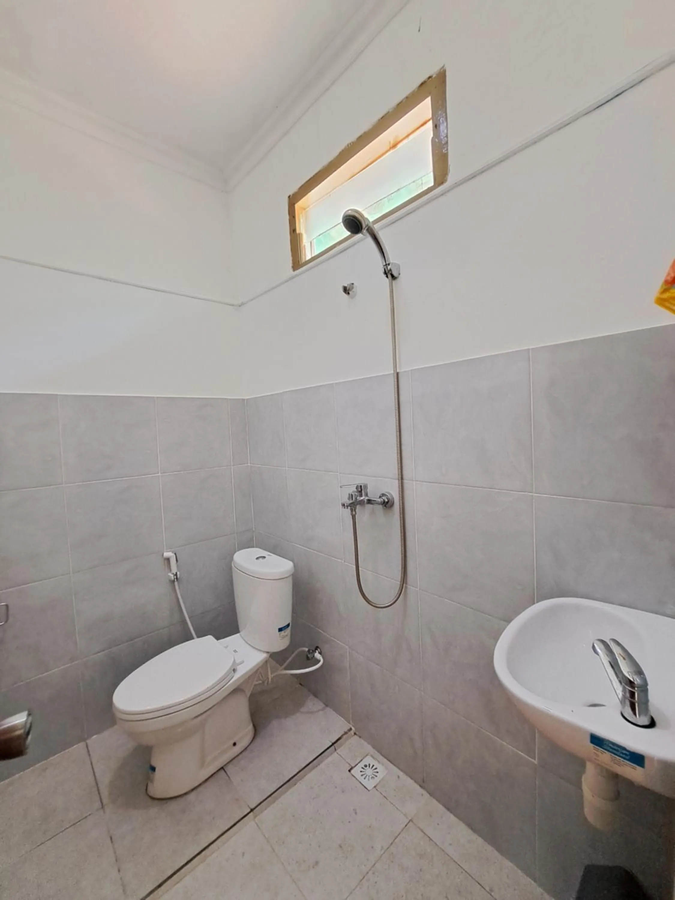 Shower in Surfers Beachfront Lombok