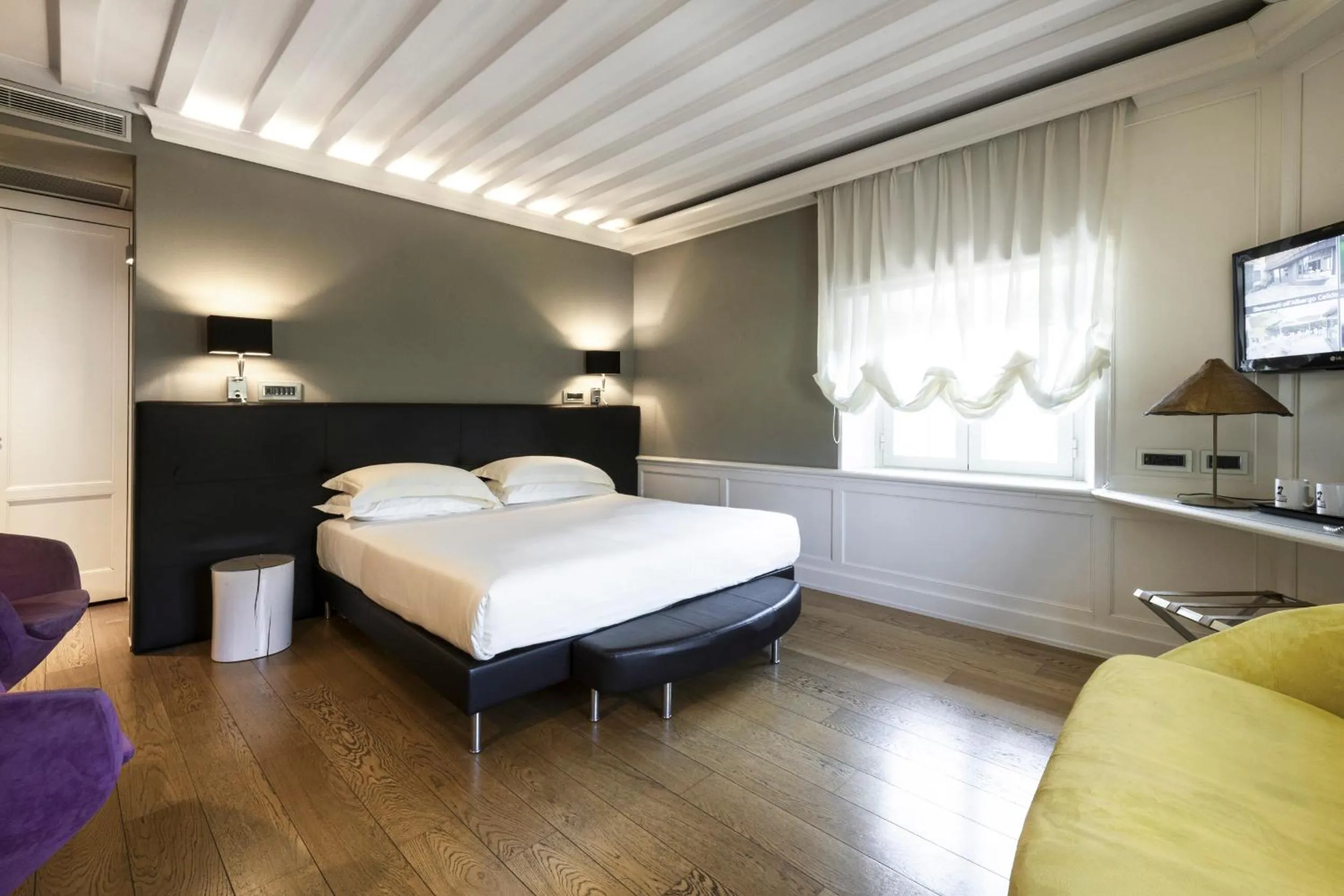 Bed in Albergo Celide