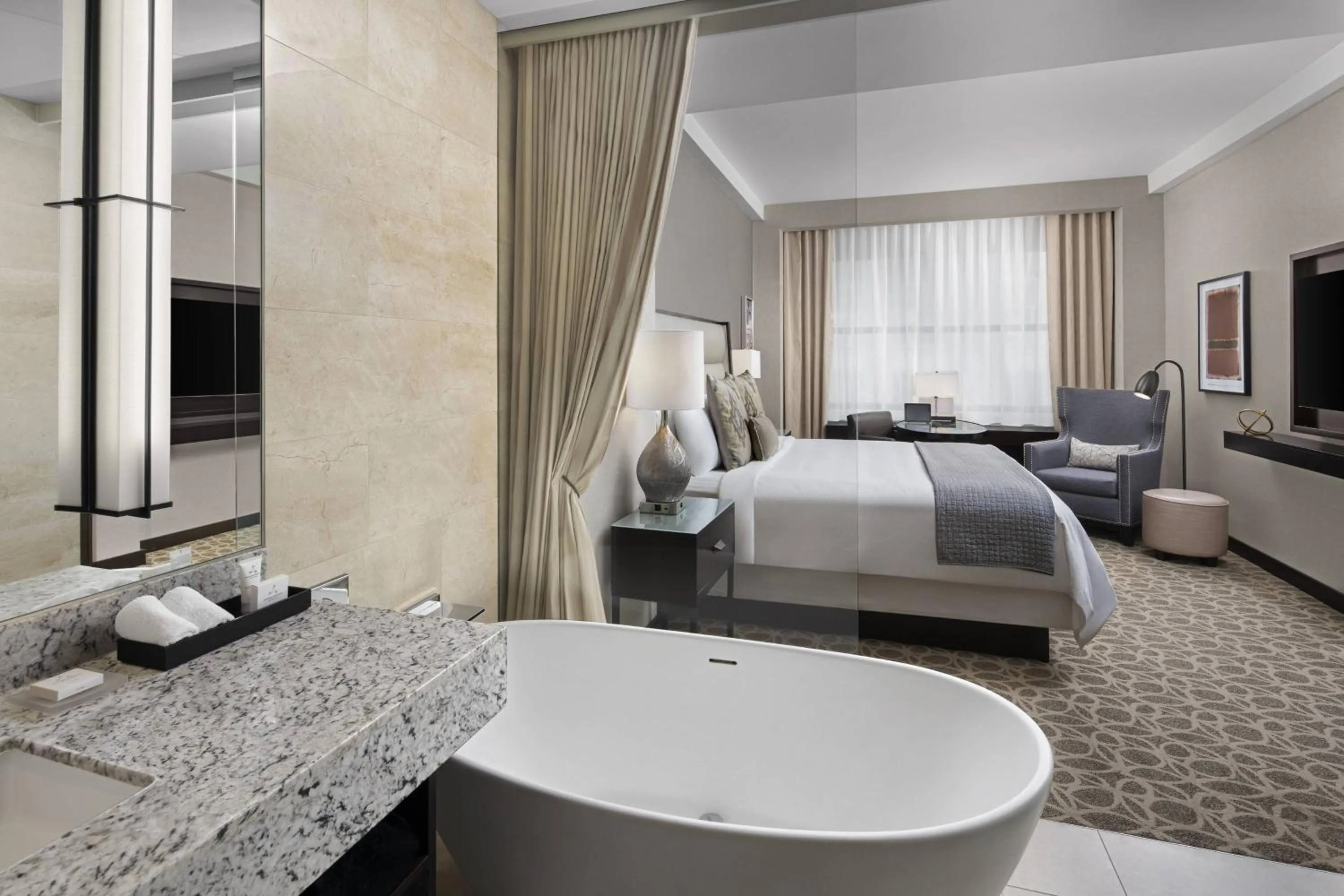 Photo of the whole room, Bed in JW Marriott Houston Downtown