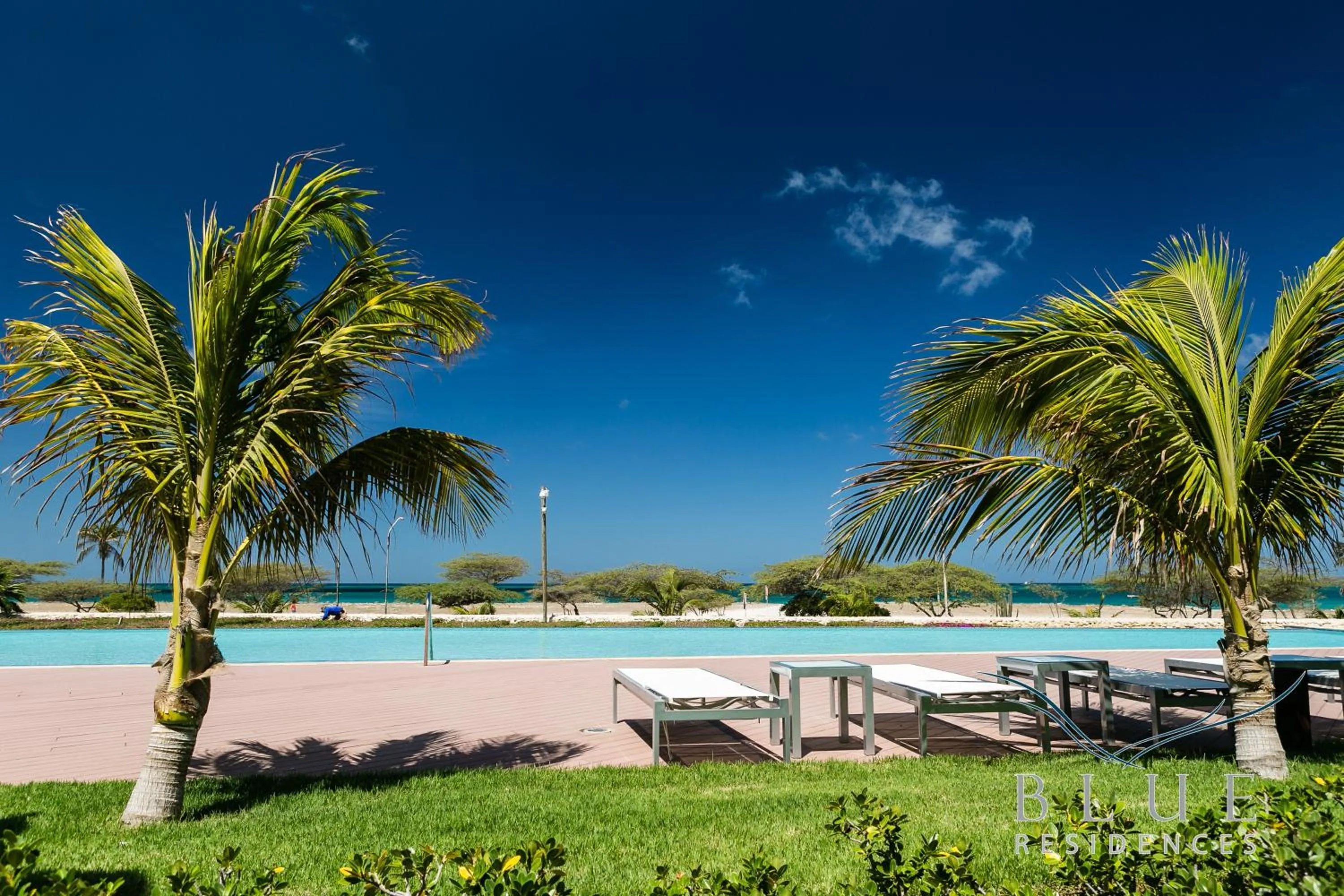 Swimming pool in Blue Residences
