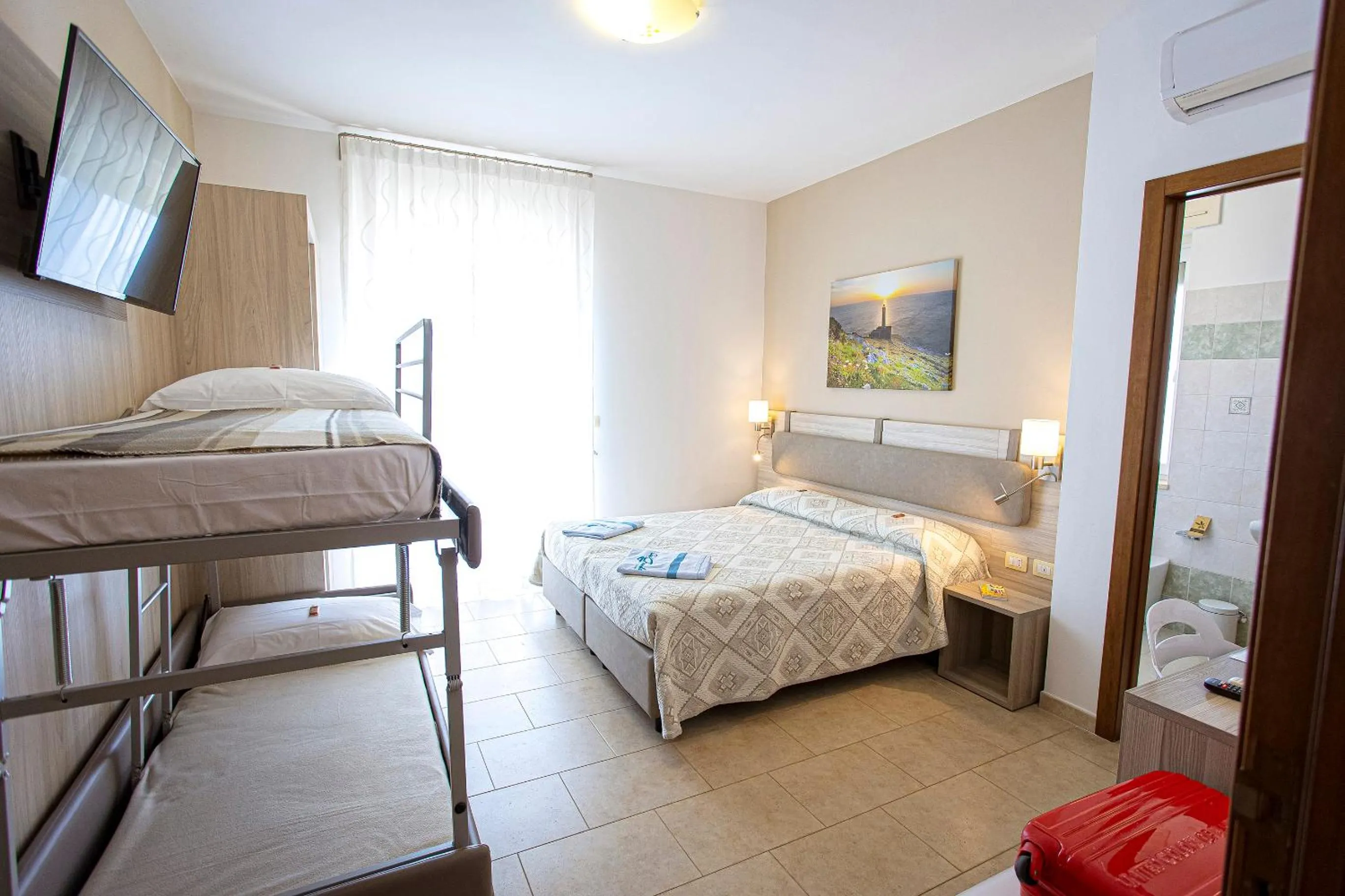 Photo of the whole room, Bed in Aia Grande