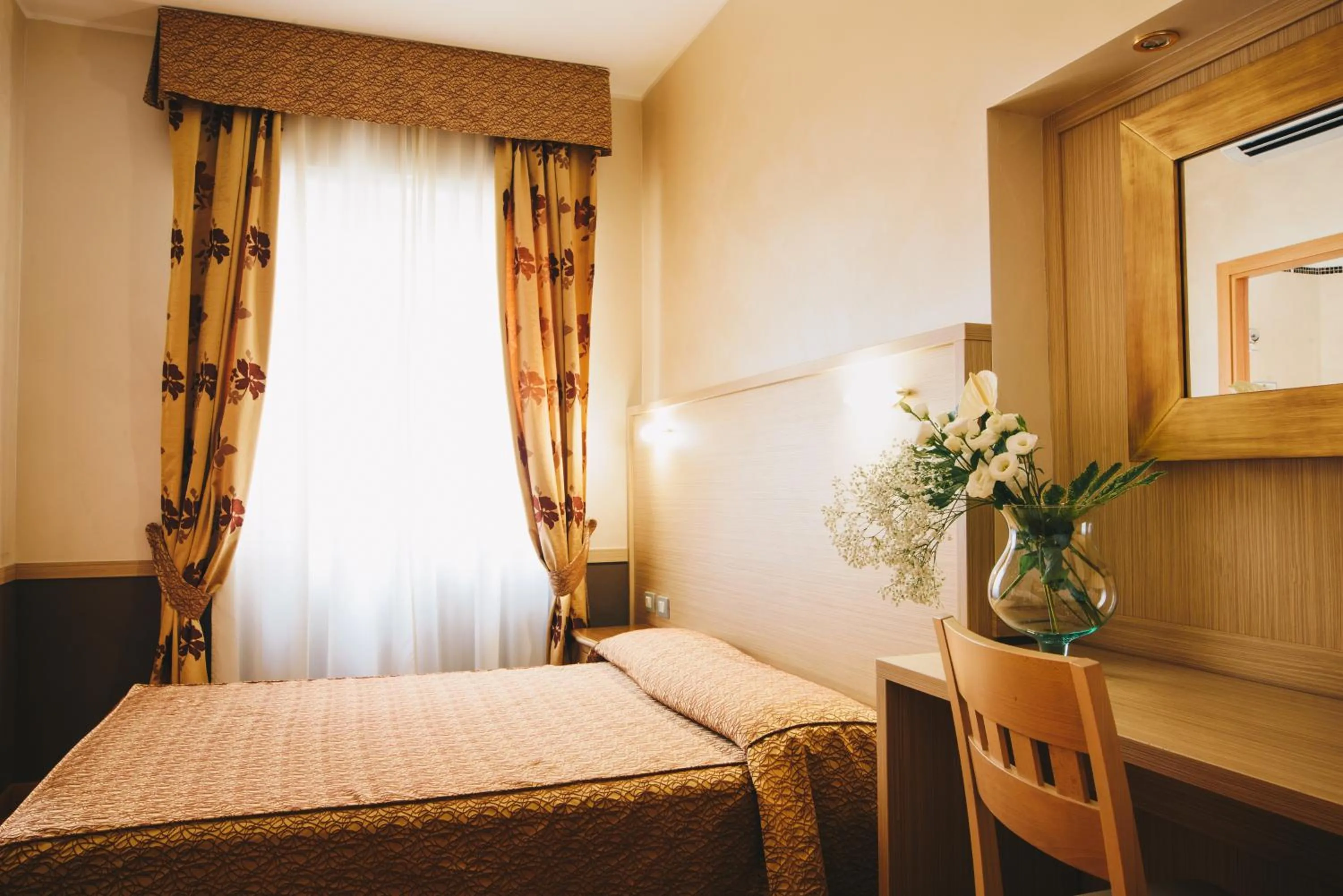 Photo of the whole room, Bed in Hotel Corallo